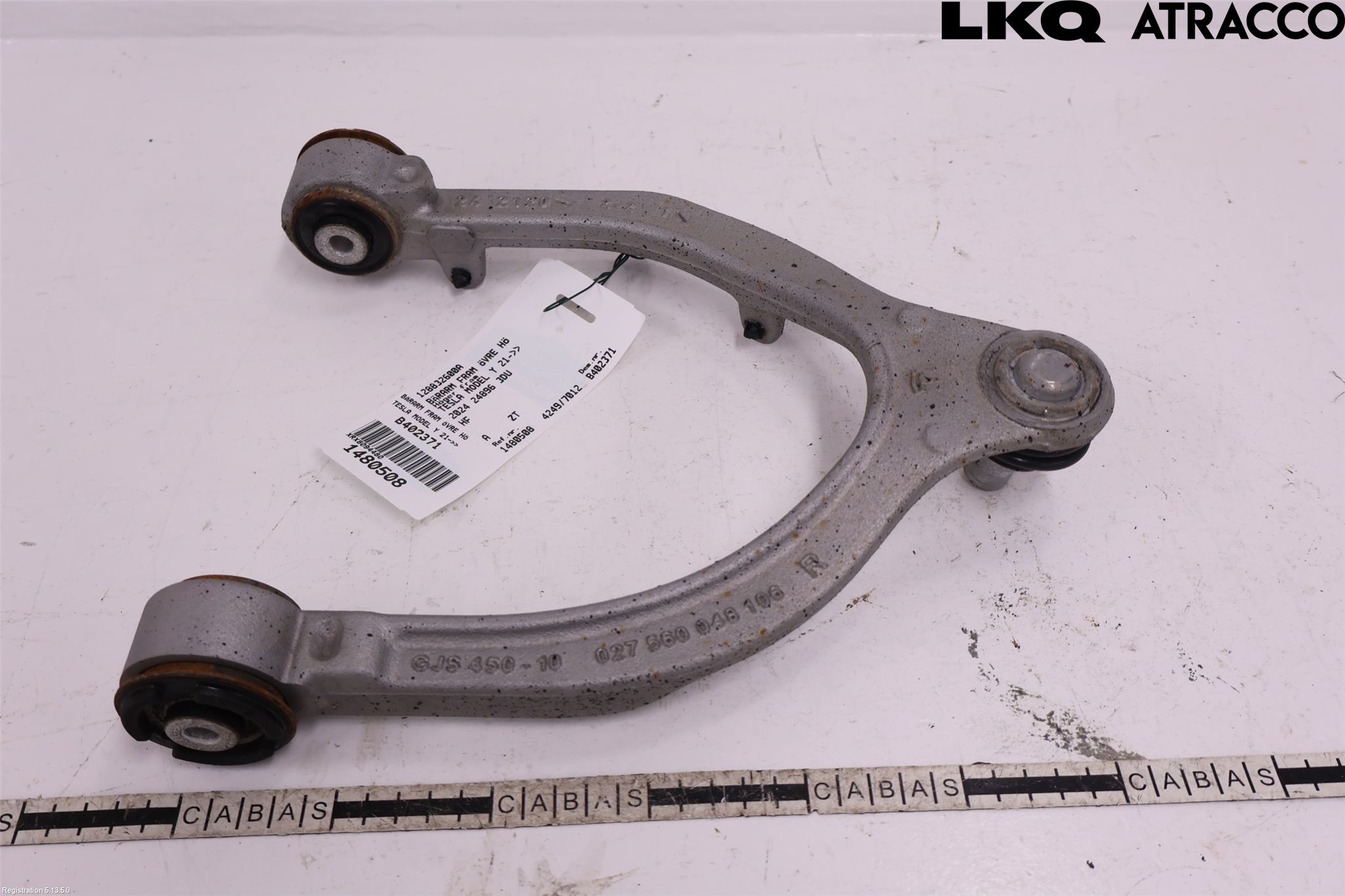 Tesla MODEL Y 21- Bärarm Fram Övre Hö