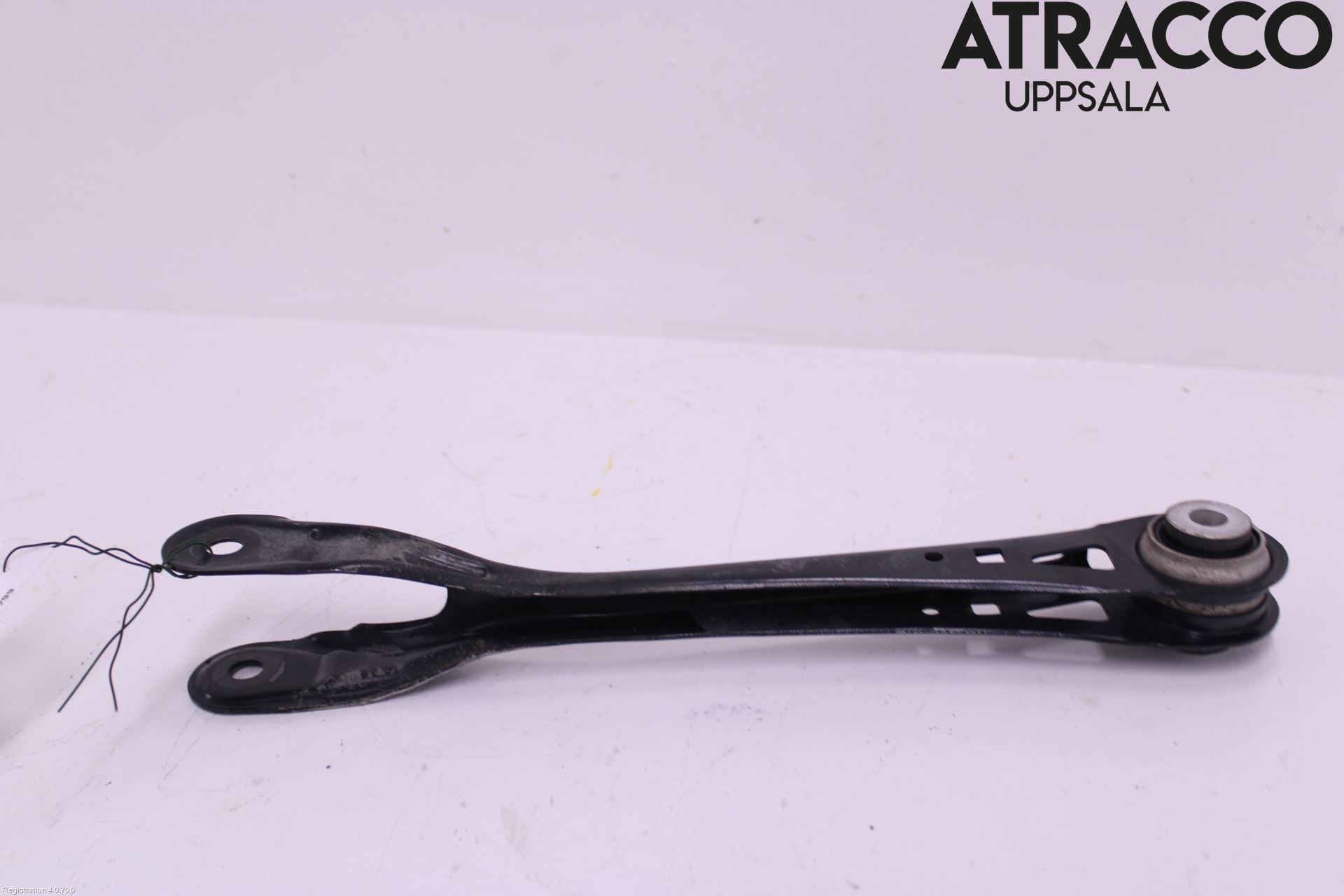 BMW 5 G30/G31/F90 17-23 Bärarm Bak Höger