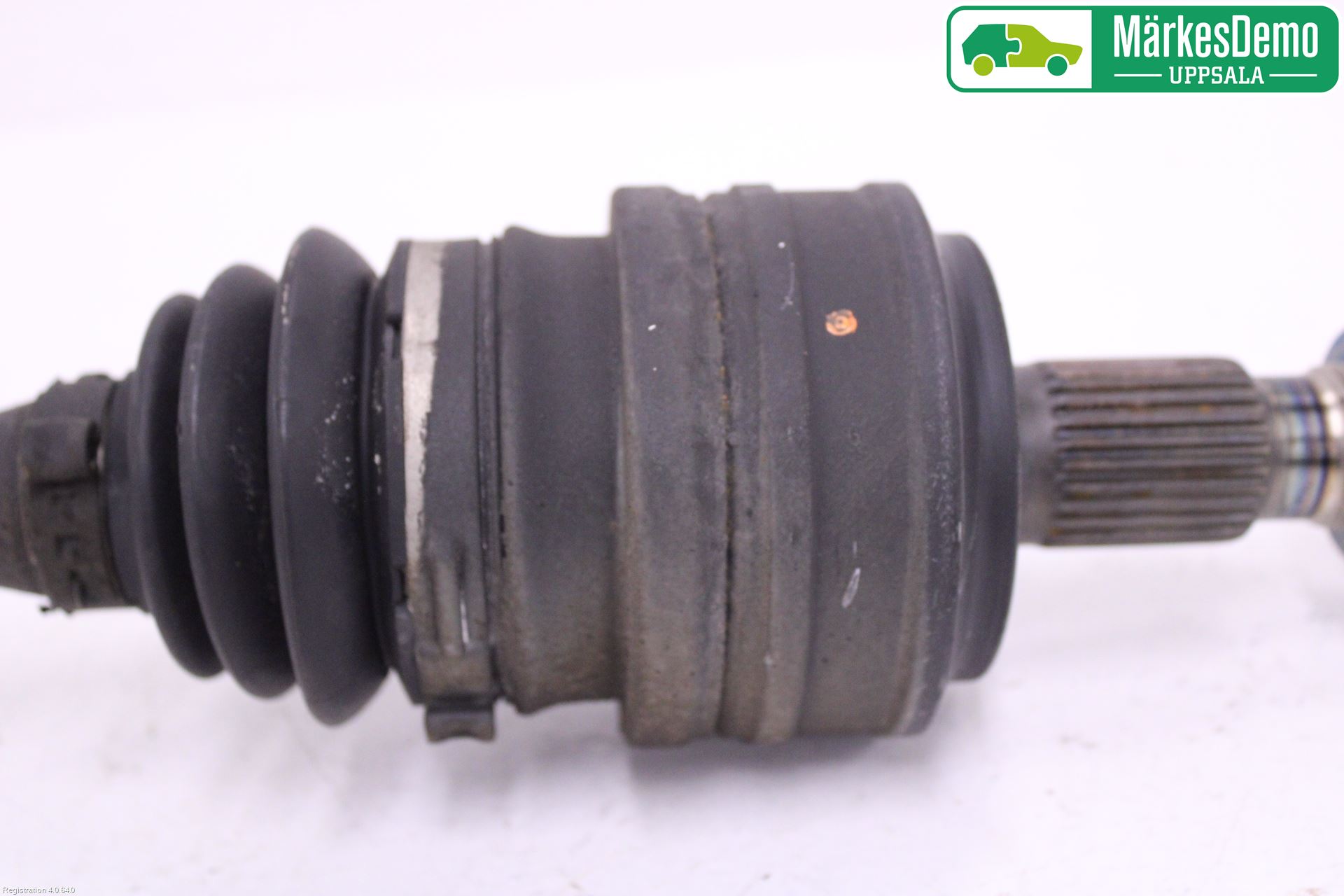 Mercedes-Benz MB C-KLASS (W205) 14-21 Drivaxel Bak Vänster