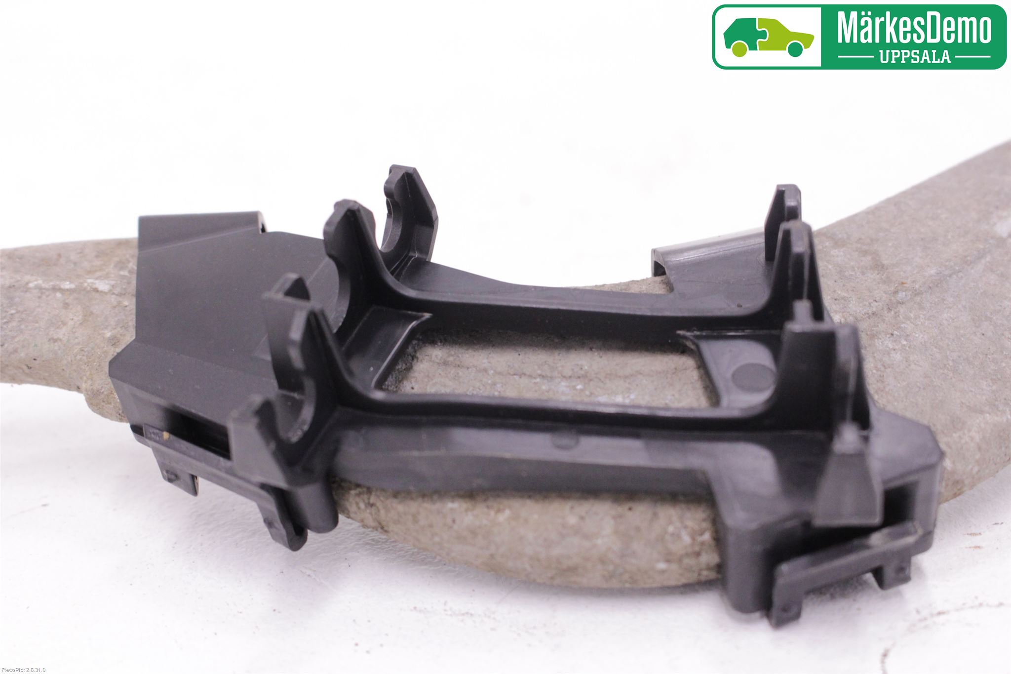 BMW 5 G30/G31/F90 17-23 Bärarm Bak Övre Vänster
