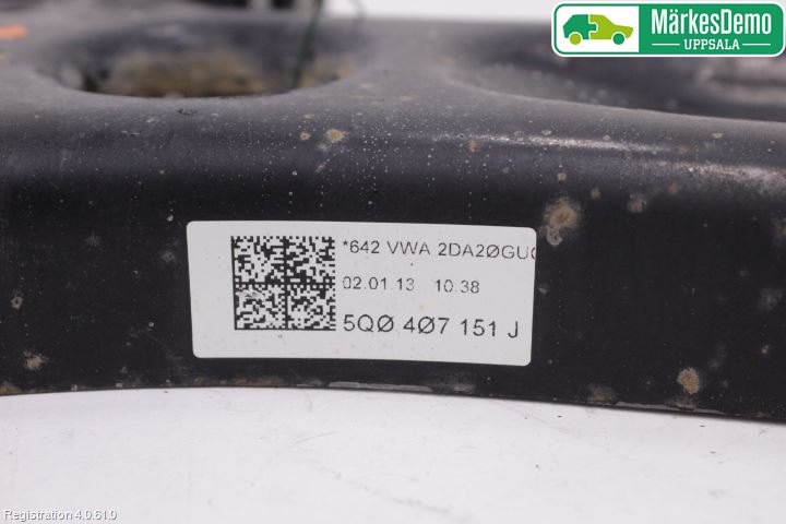 Volkswagen VW GOLF / E-GOLF VII 13-20 Bärarm Fram Undre Vä