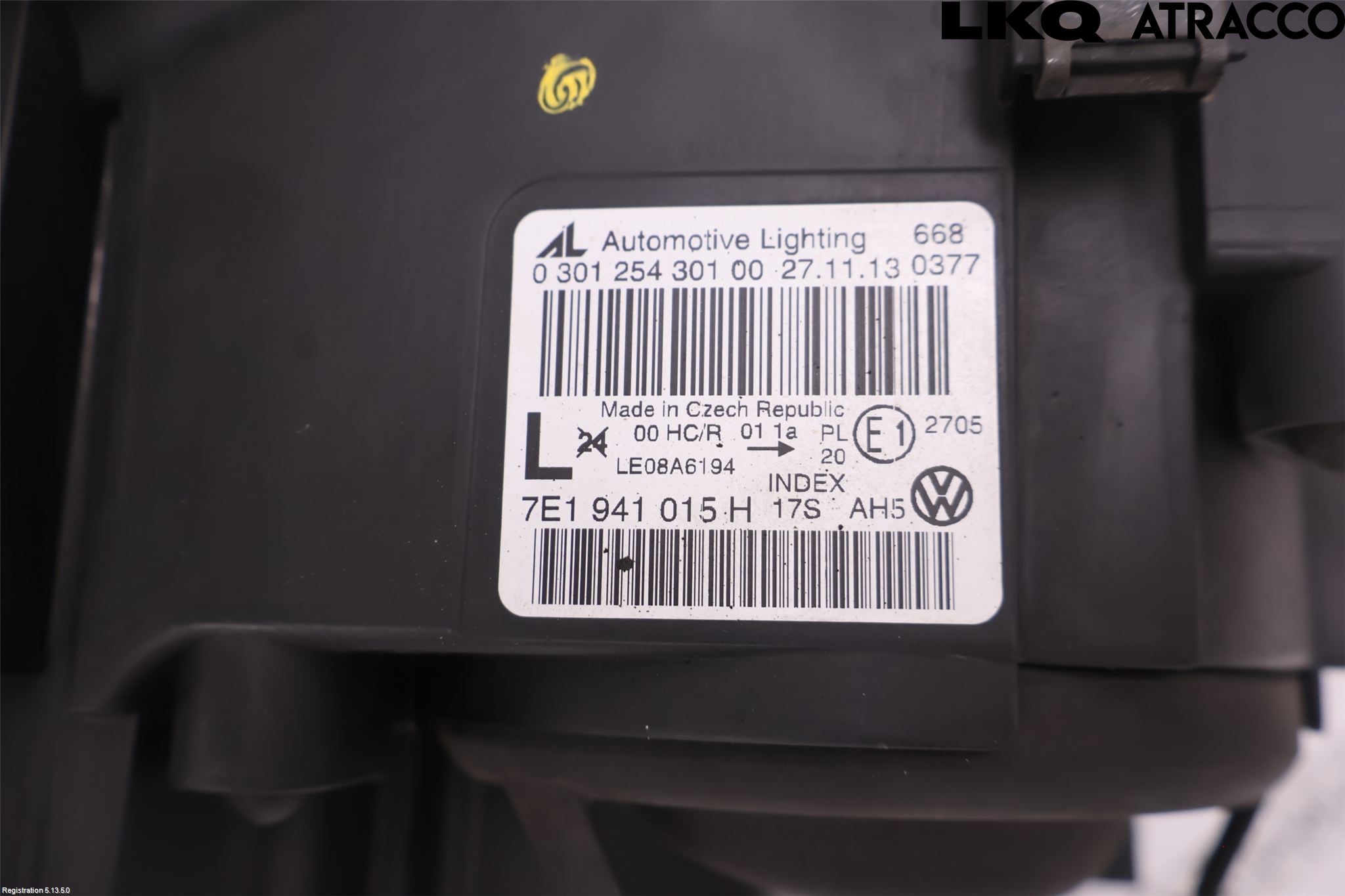 Volkswagen VW TRANSP/CARAVELLE (T5) 04-15 Strålkastare Vänster