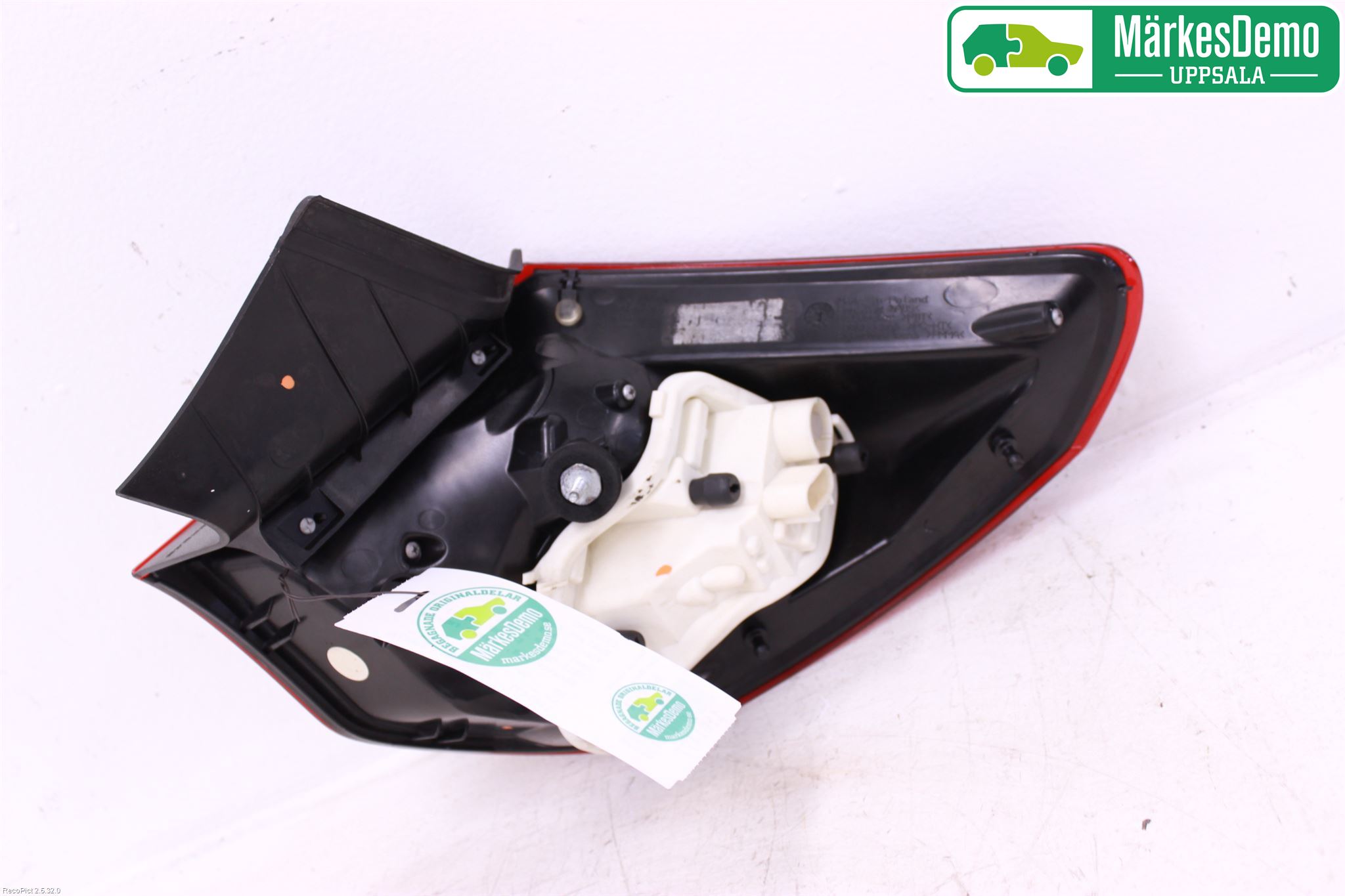 Opel ASTRA J 10-15 Bakljus Vänster