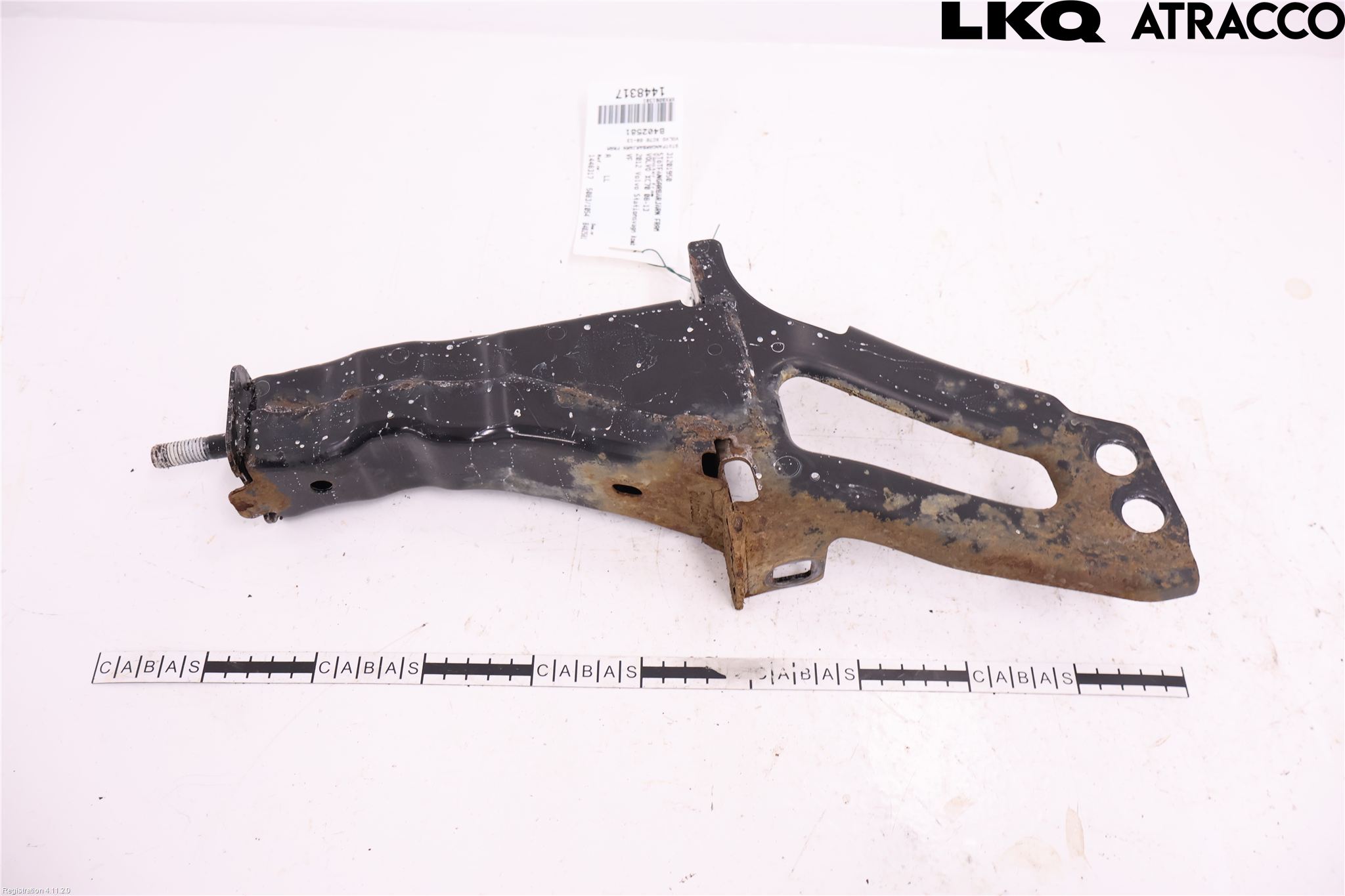 Volvo XC70 08-13 Stötfångarbärjärn Fram