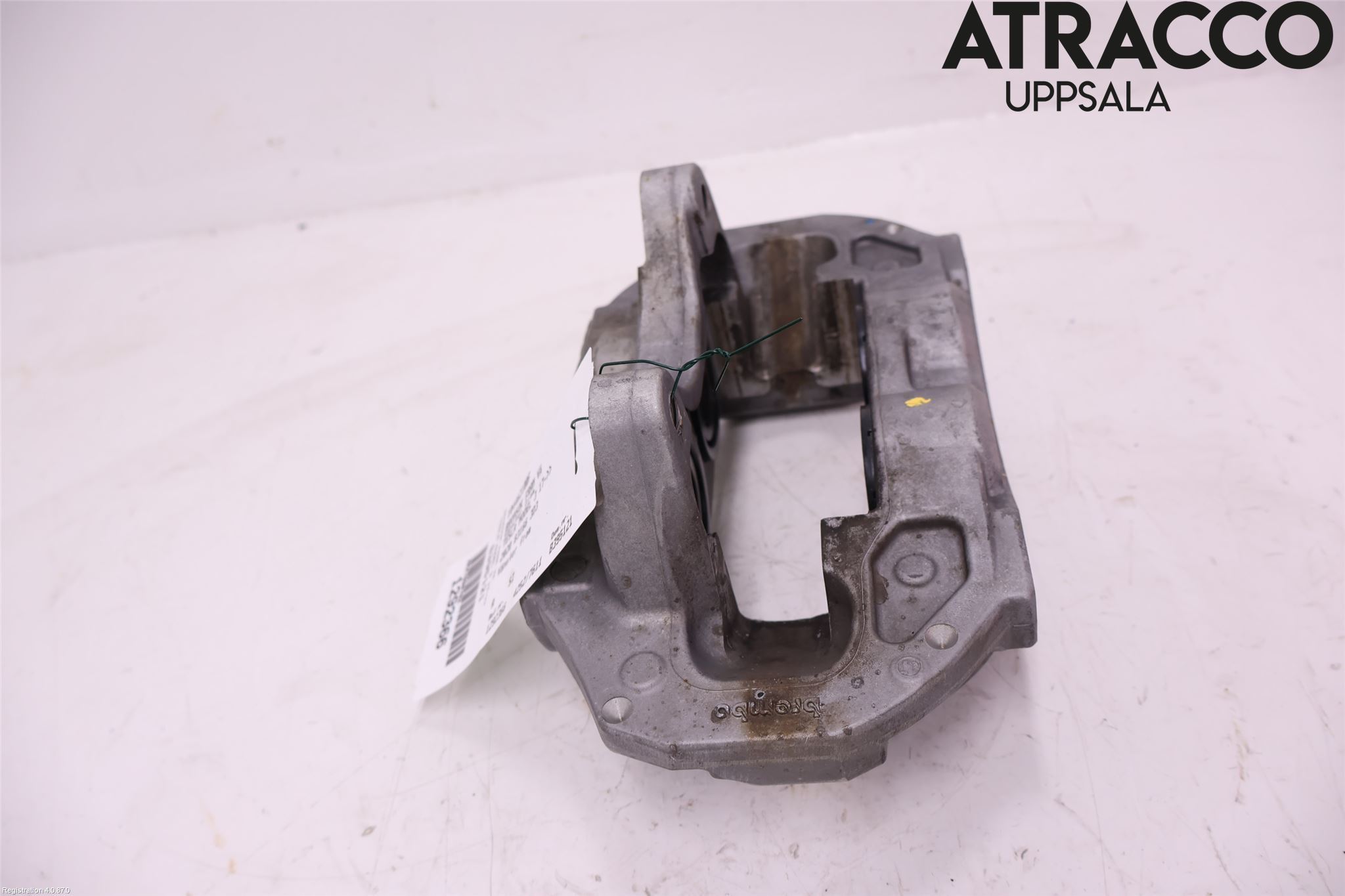 Tesla MODEL 3 17- Bromsok Fram Vänster