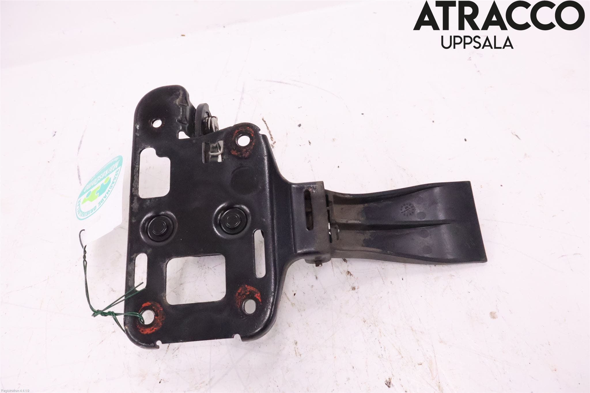 Audi A4/S4 08-11 Huv Spärr