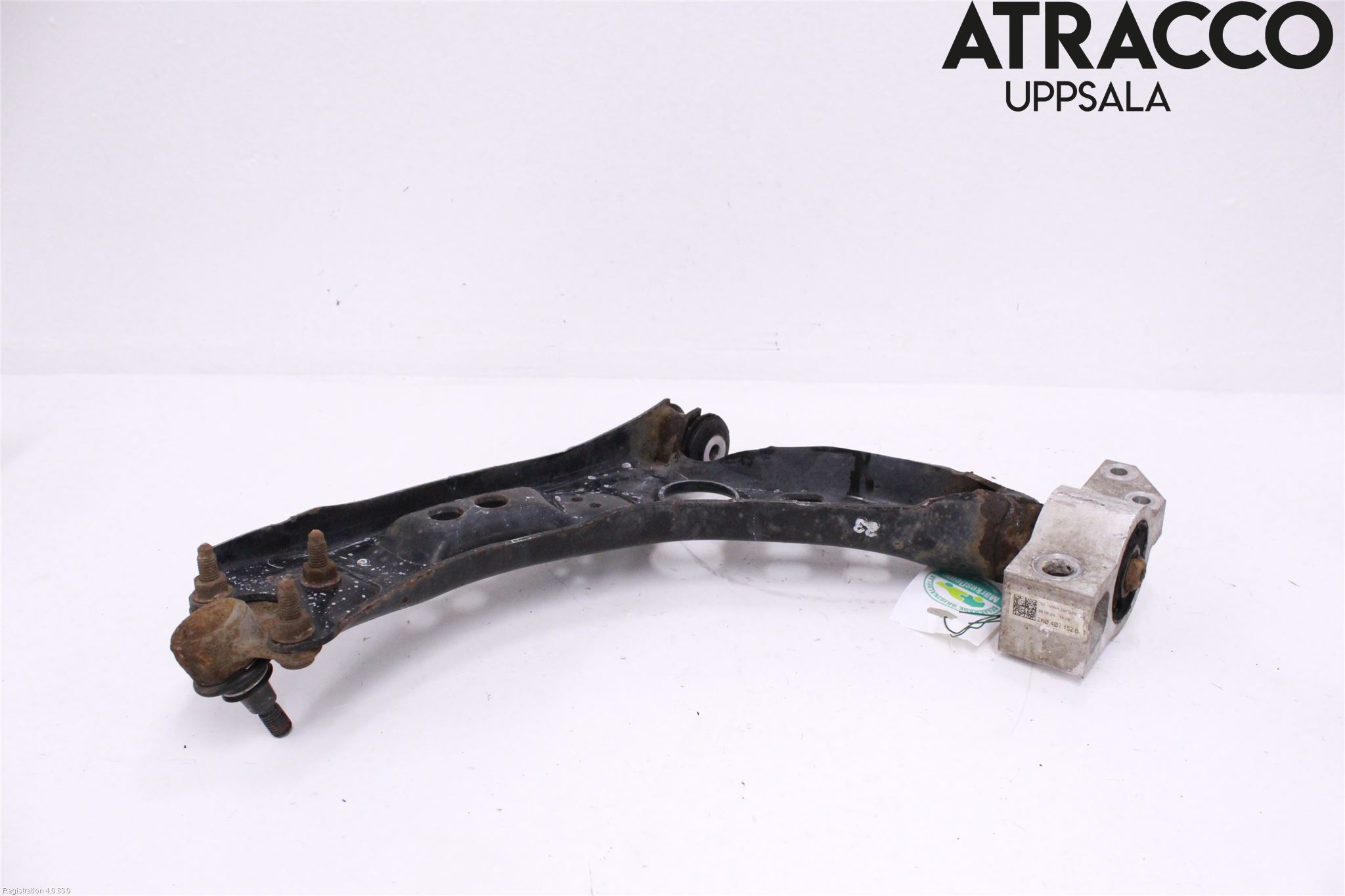 Volkswagen VW CADDY      04-10 Bärarm Fram Undre Hö