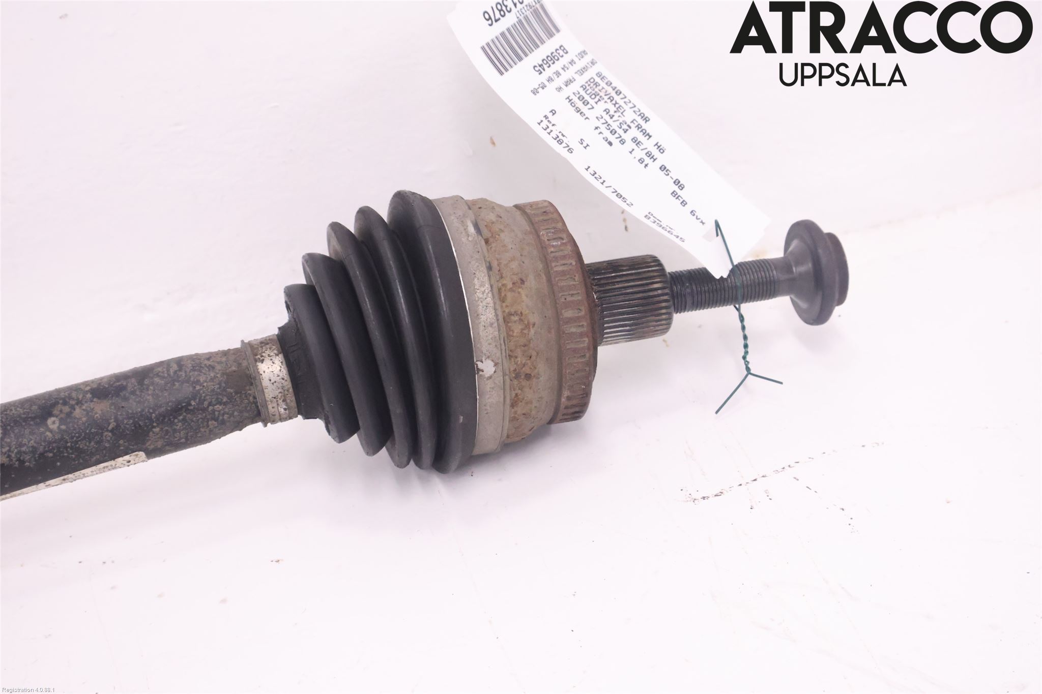Audi A4/S4 05-07 Drivaxel Fram Höger