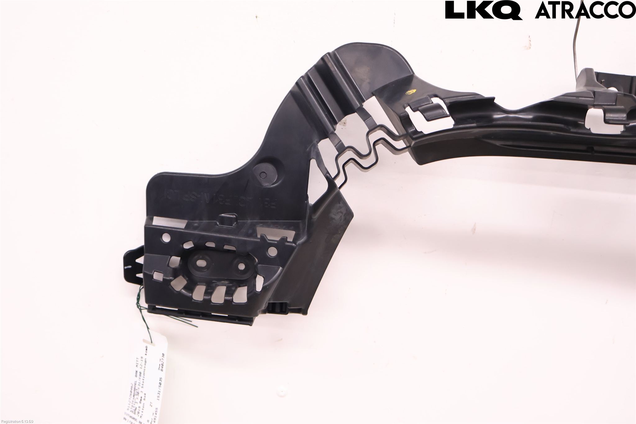 BMW 3 F30/F31/F80 12-19 Stötfångardel Bak Mitt
