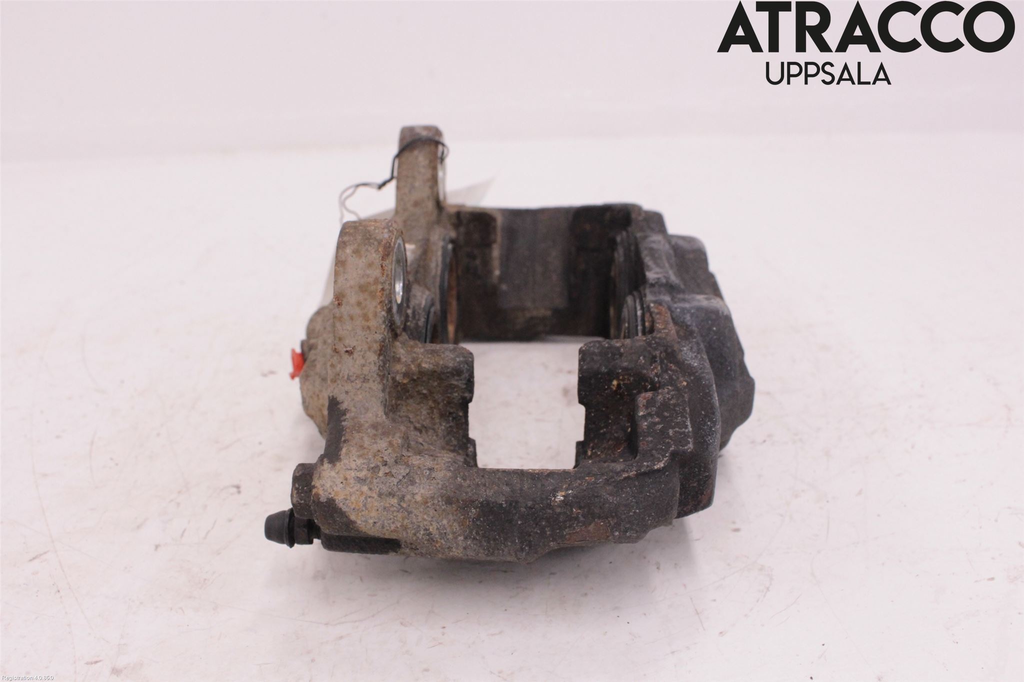 Toyota HILUX 16- Bromsok Fram Höger