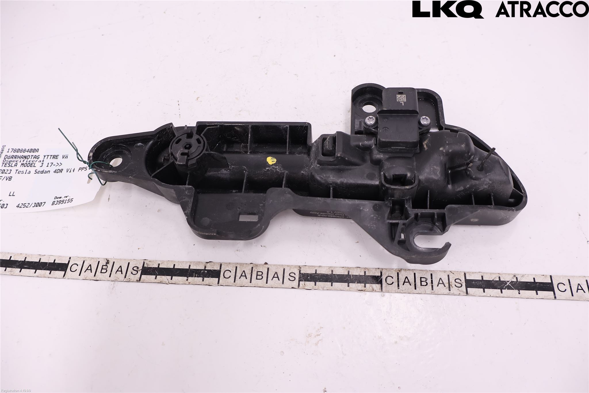 Tesla MODEL 3 17- Dörrhandtag Yttre Vä