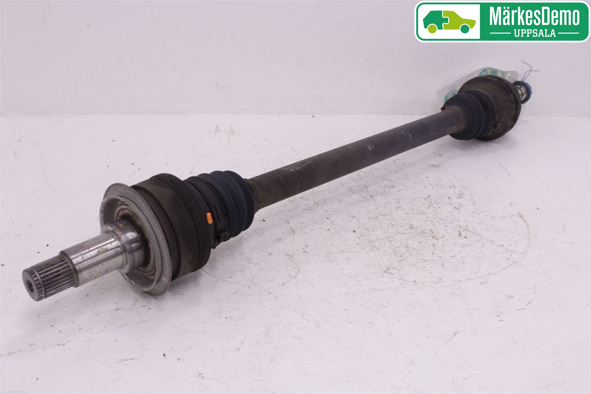 Mercedes-Benz MB GLC-KLASS (X253/C253) 15-22 Drivaxel Bak Vänster