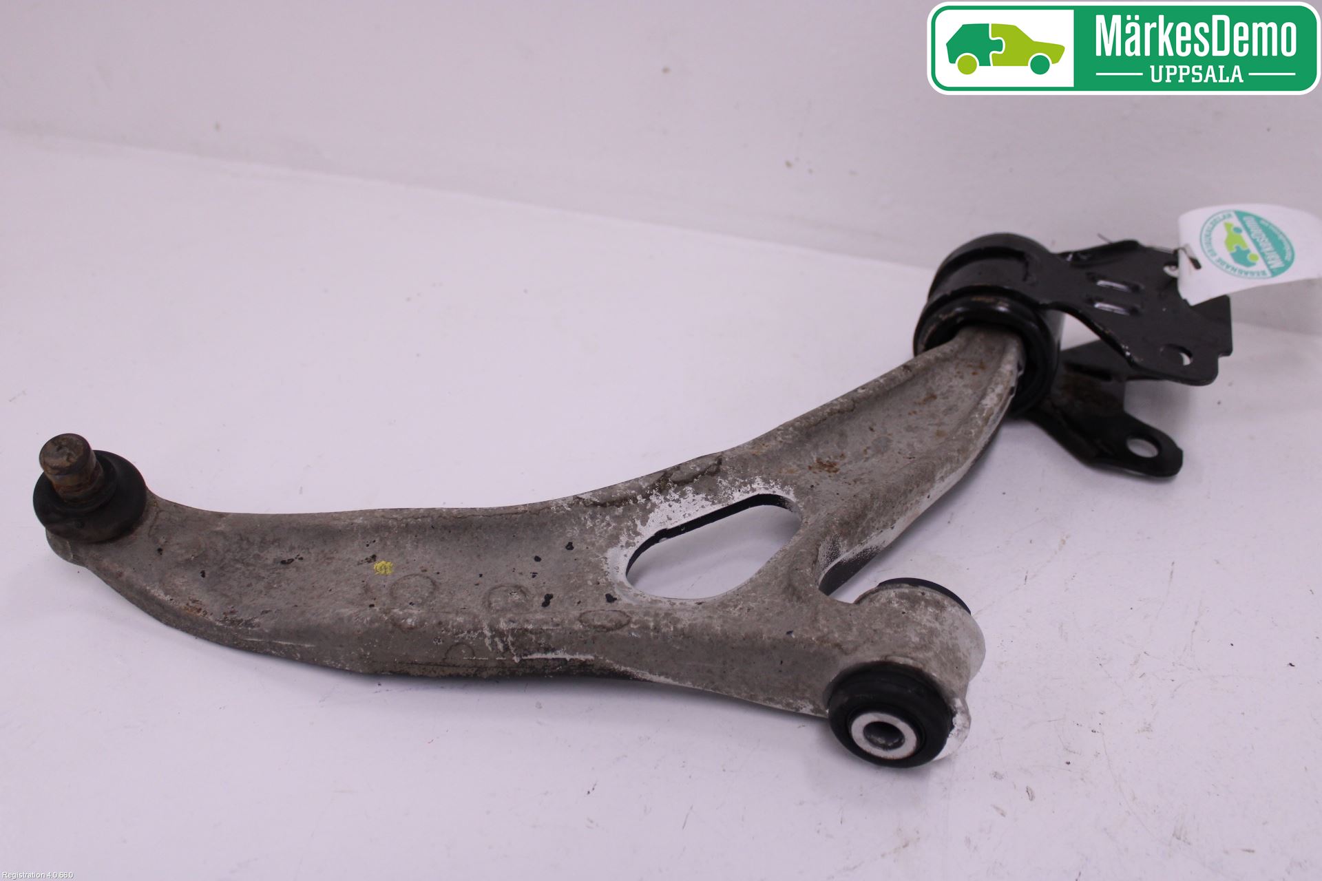 Ford FOCUS 11-14 Bärarm Fram Undre Hö