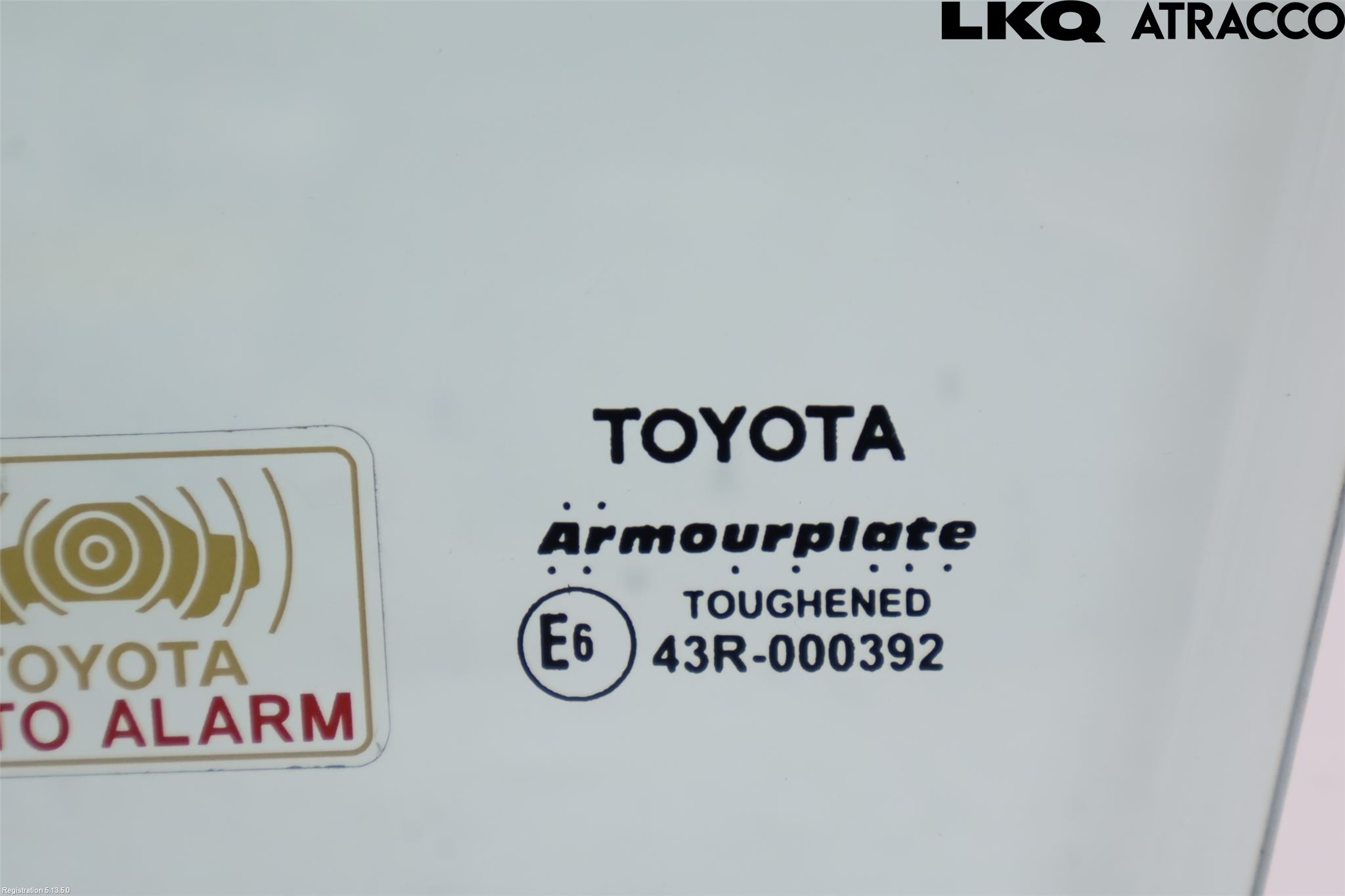 Toyota HILUX 16- Dörruta Fram Vänster