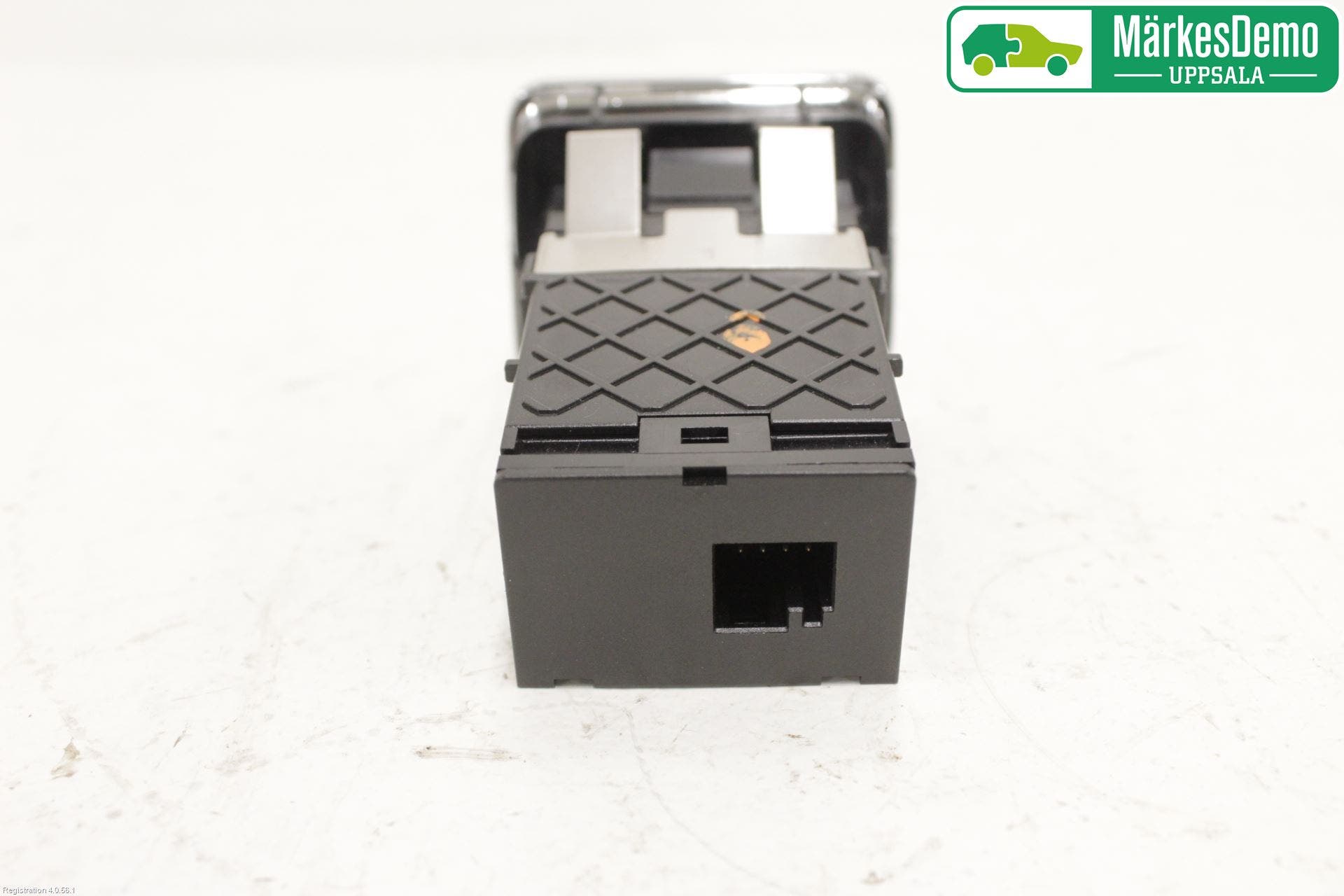 Mercedes-Benz MB AMG GT (C190/R190) 14-22 Strömställare Parkeringsbroms