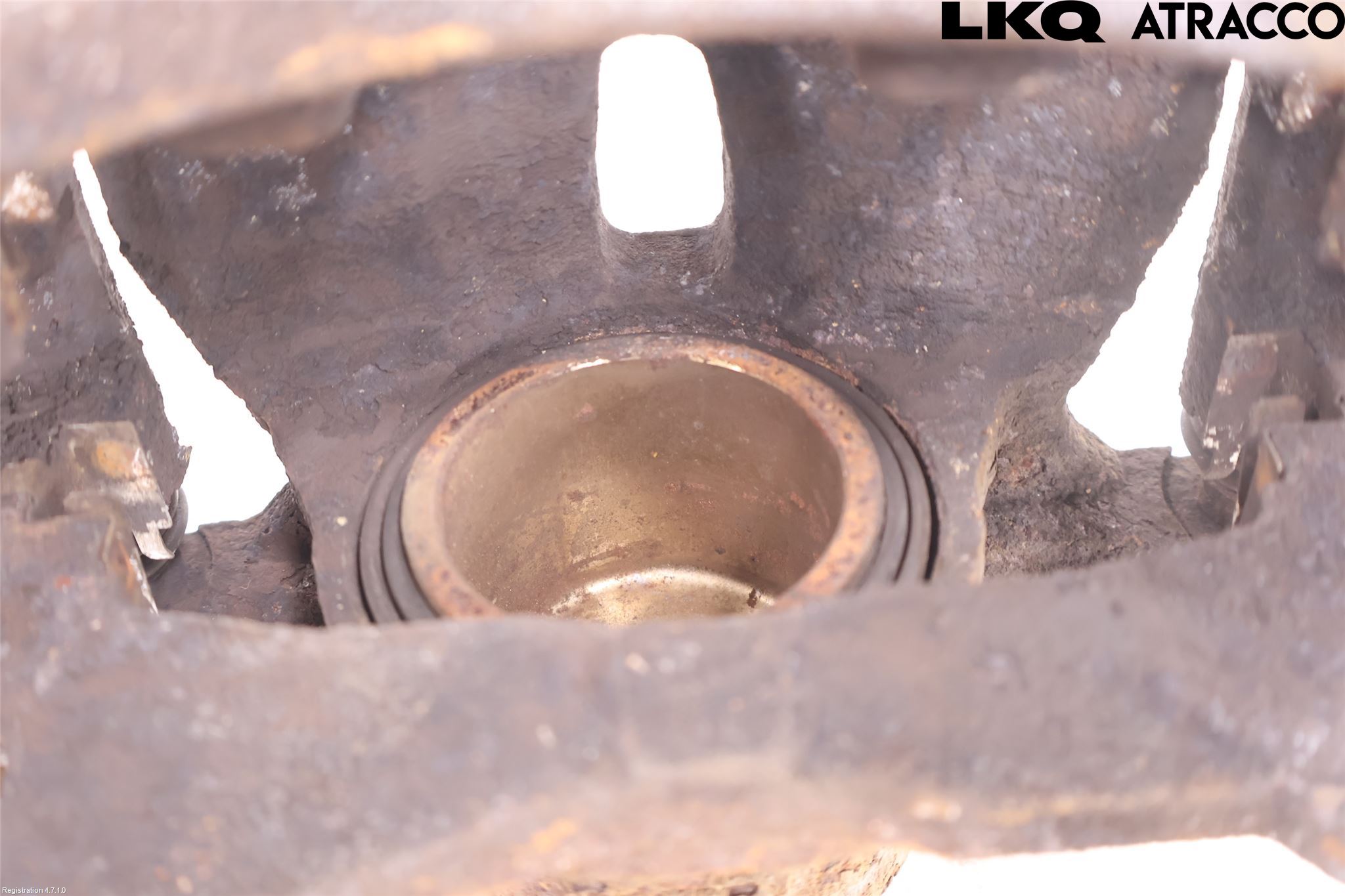 Toyota VERSO-S 11-16 Bromsok Fram Vänster