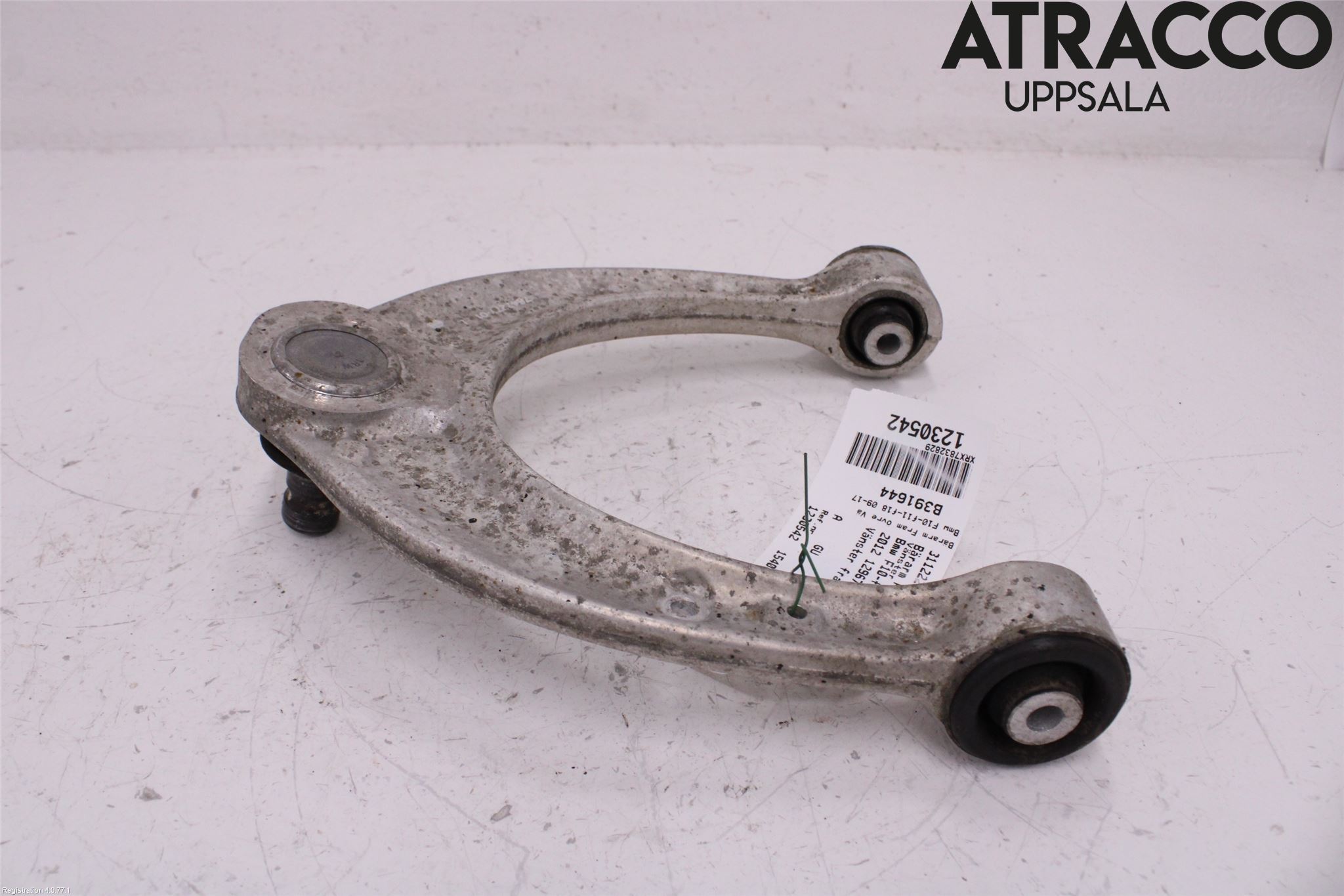 BMW 5 F10/F11/F18 09-17 Bärarm Fram Övre Vä