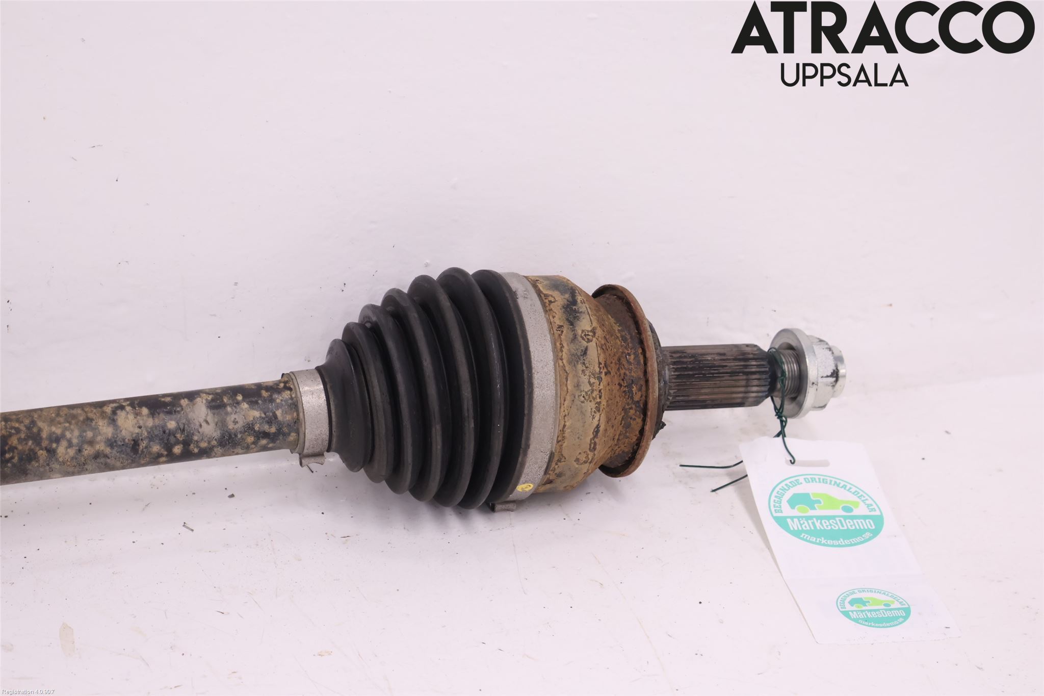 Mitsubishi ECLIPS CROSS Drivaxel Fram Höger