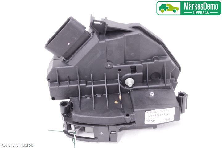 Ford TRANSIT/TOURNEO COURIER 13-23 Låskista Baklucka