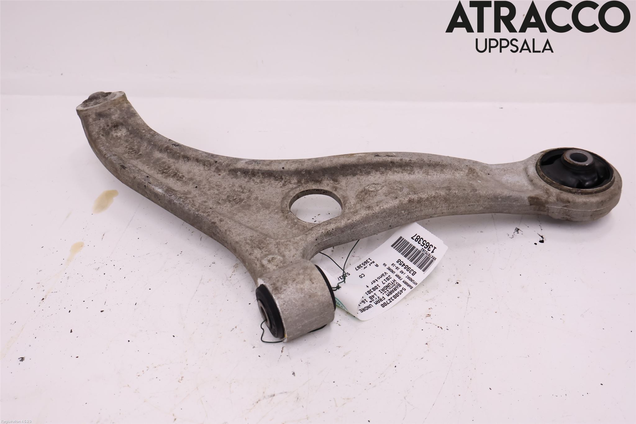 Hyundai i40 16-18 Bärarm Fram Undre Vä