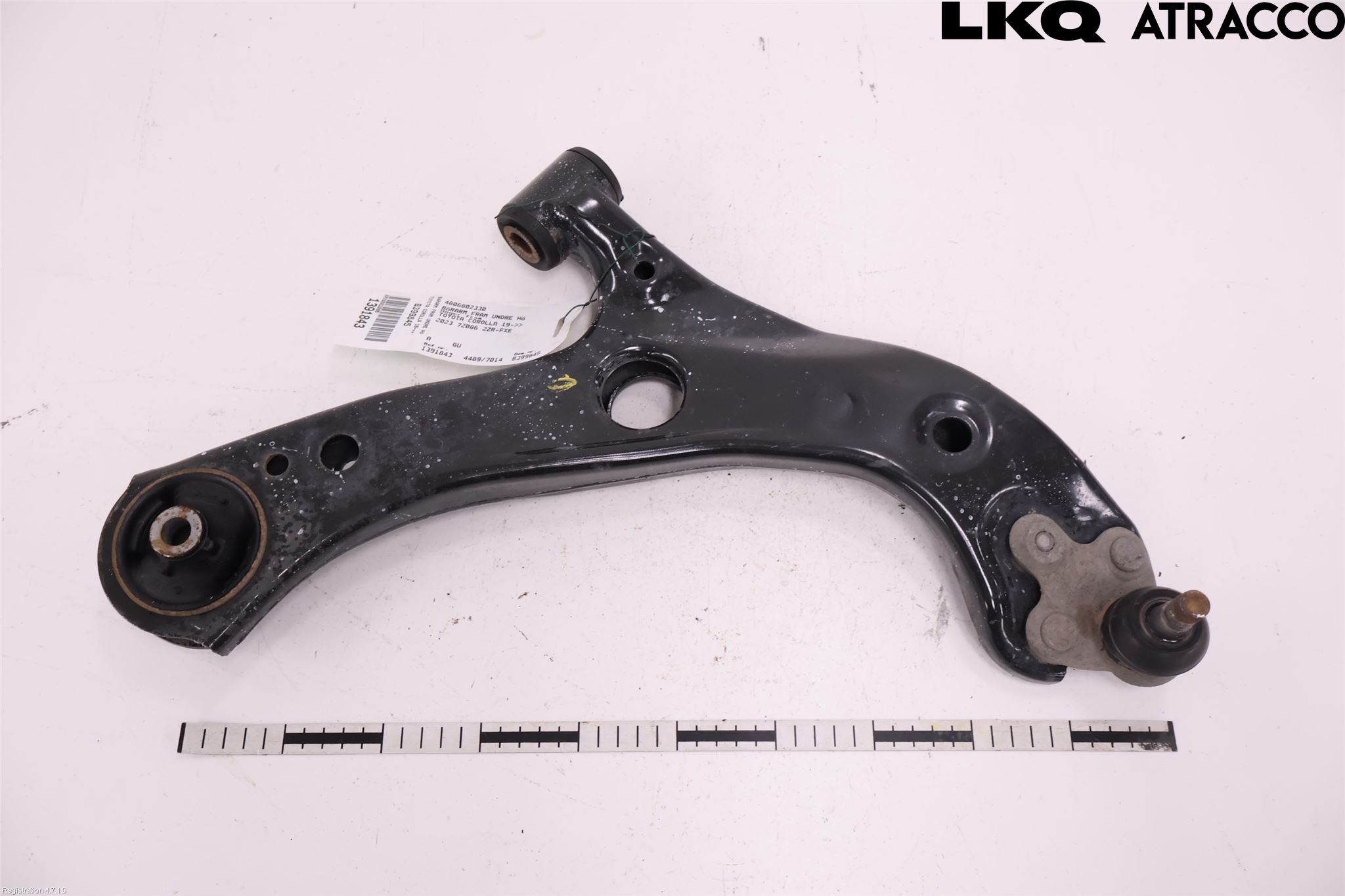 Toyota COROLLA 19- Bärarm Fram Undre Hö