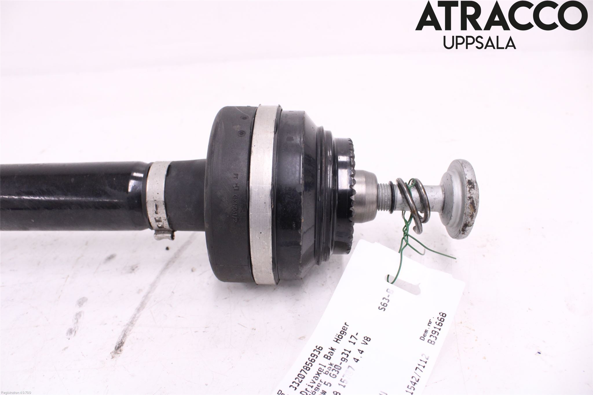 BMW 5 G30/G31/F90 17-23 Drivaxel Bak Höger