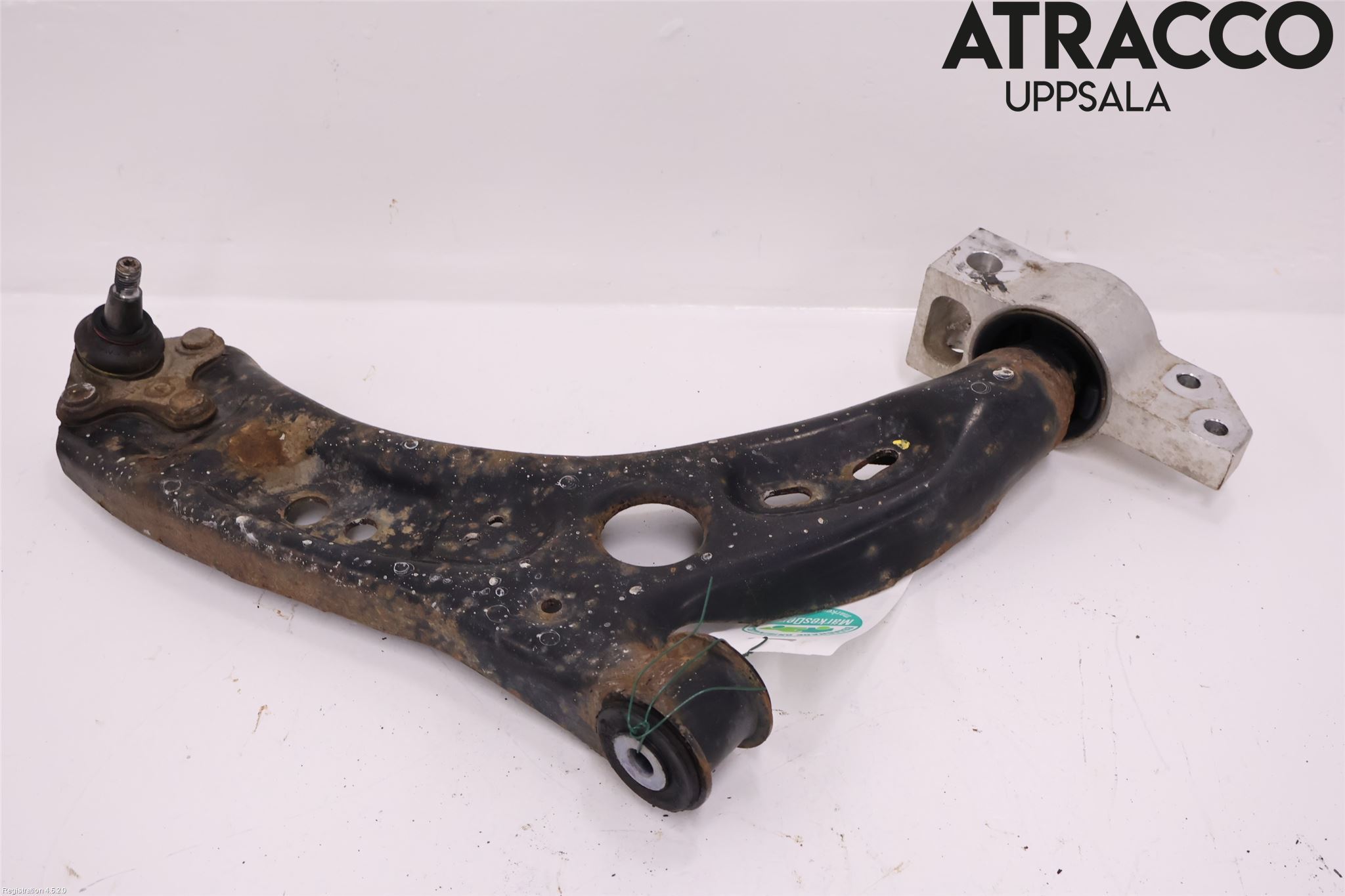 Volkswagen VW PASSAT 11-14 Bärarm Fram Undre Hö