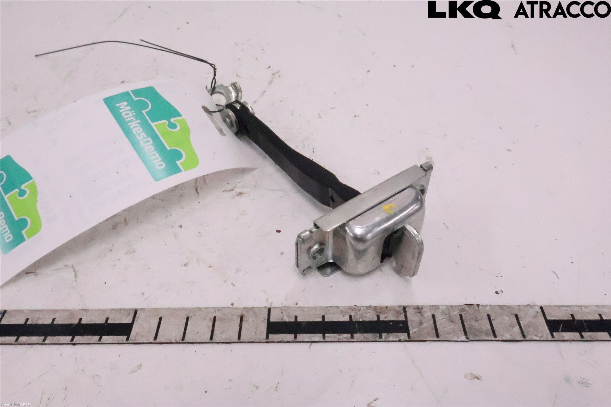 Toyota YARIS XP21 20- Dörrstopp