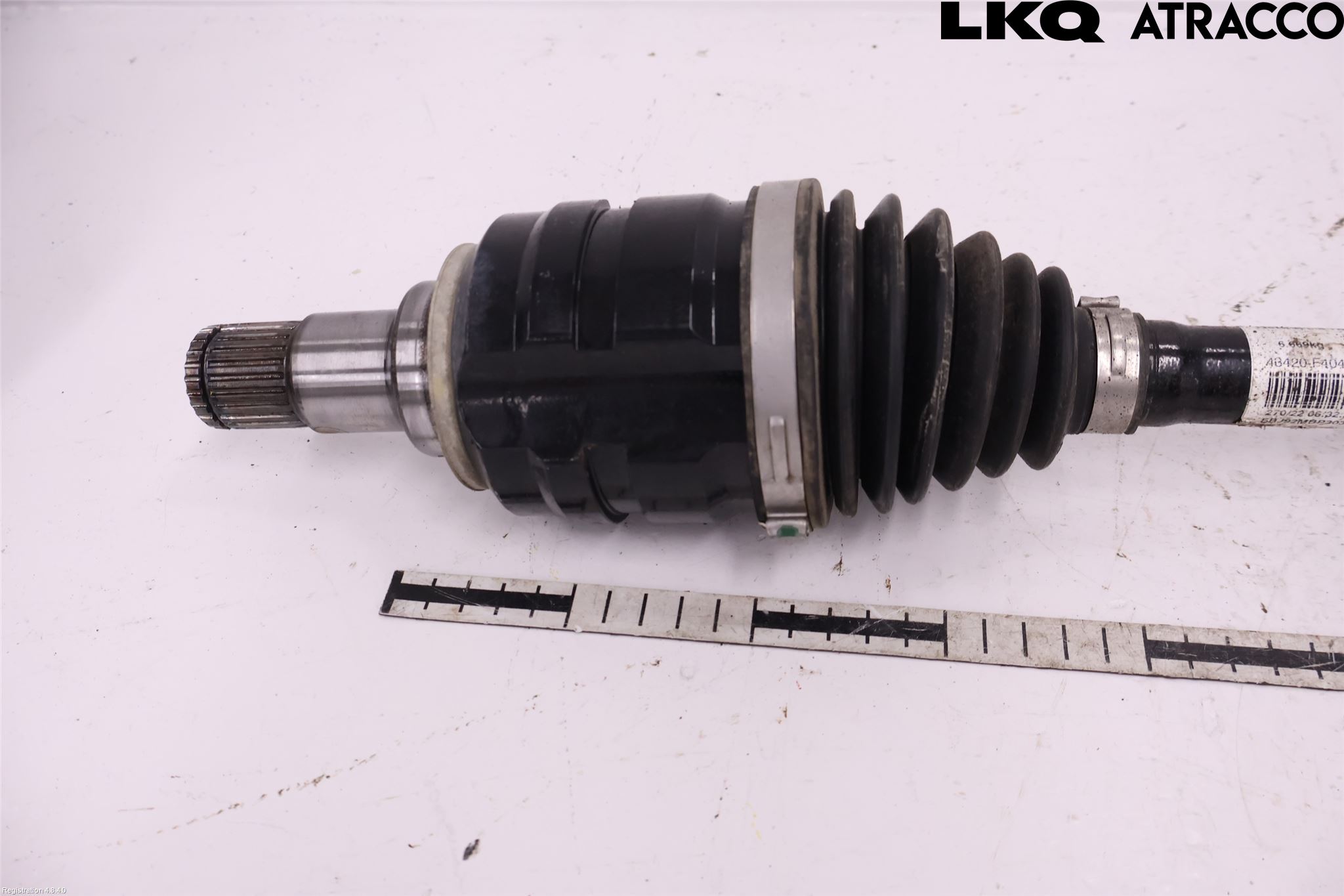 Toyota C-HR 16-23 Drivaxel Fram Vänster