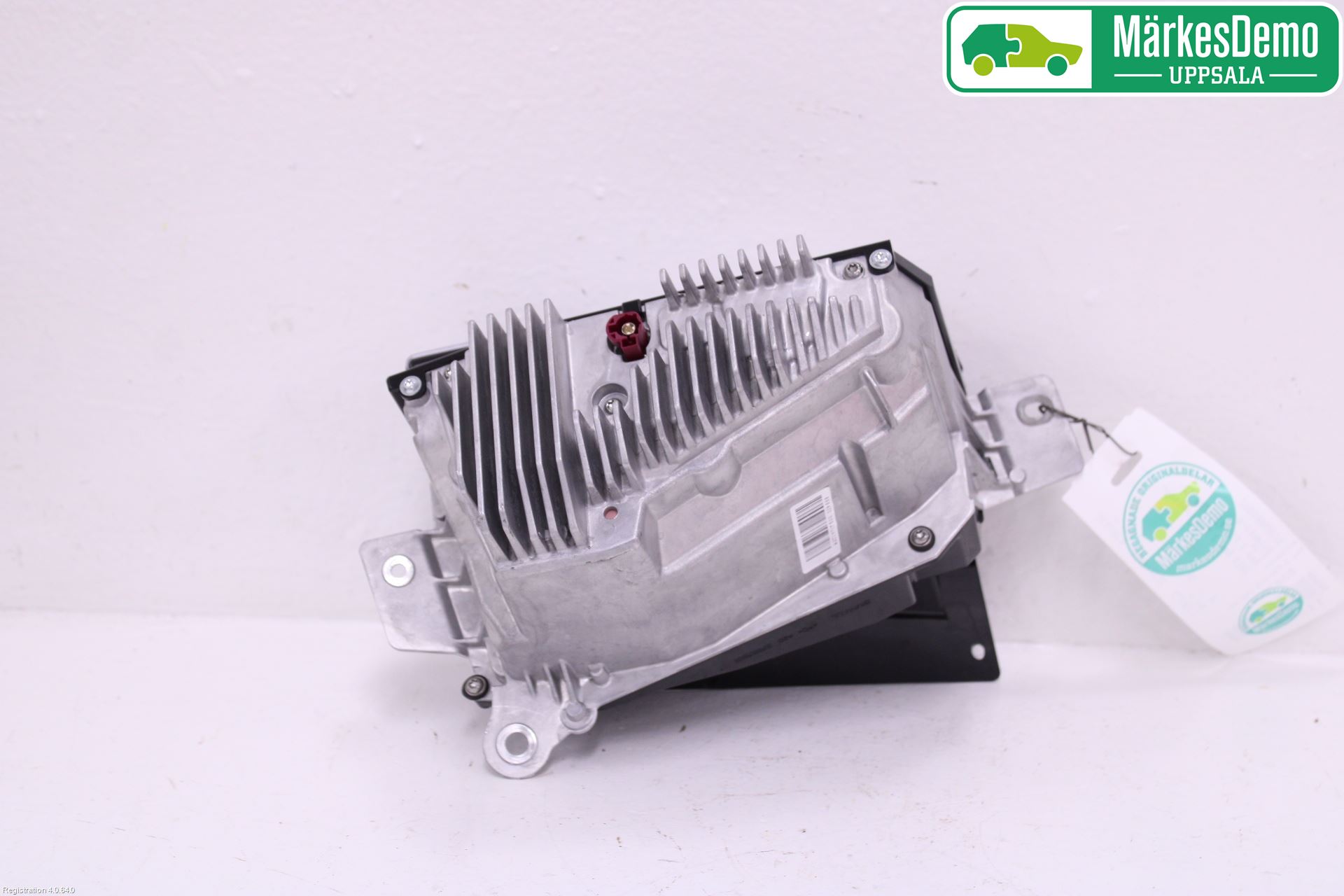 BMW 3 F30/F31/F80 12-19 Bildskärm