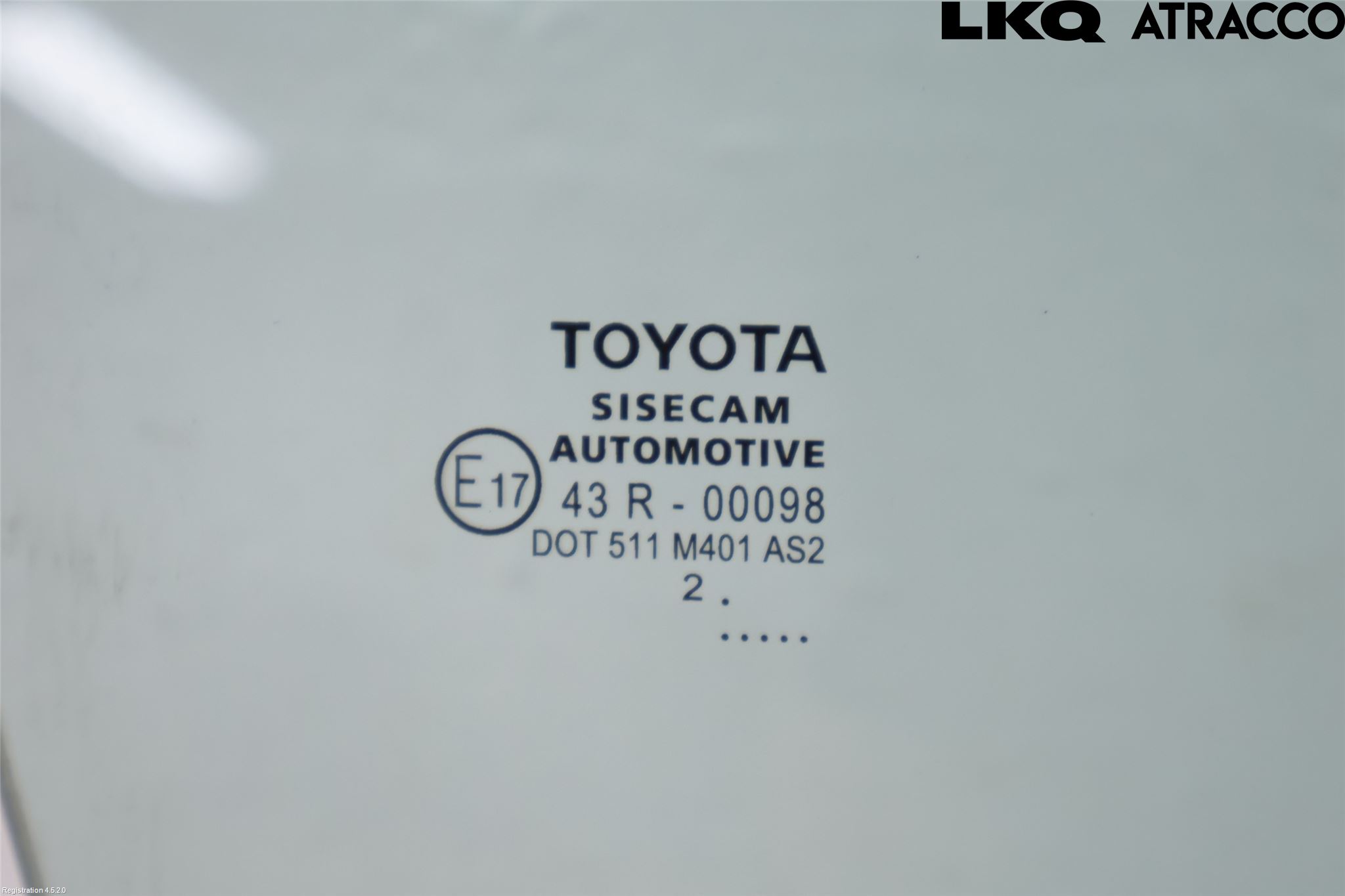 Toyota C-HR 16-23 Dörruta Fram Höger