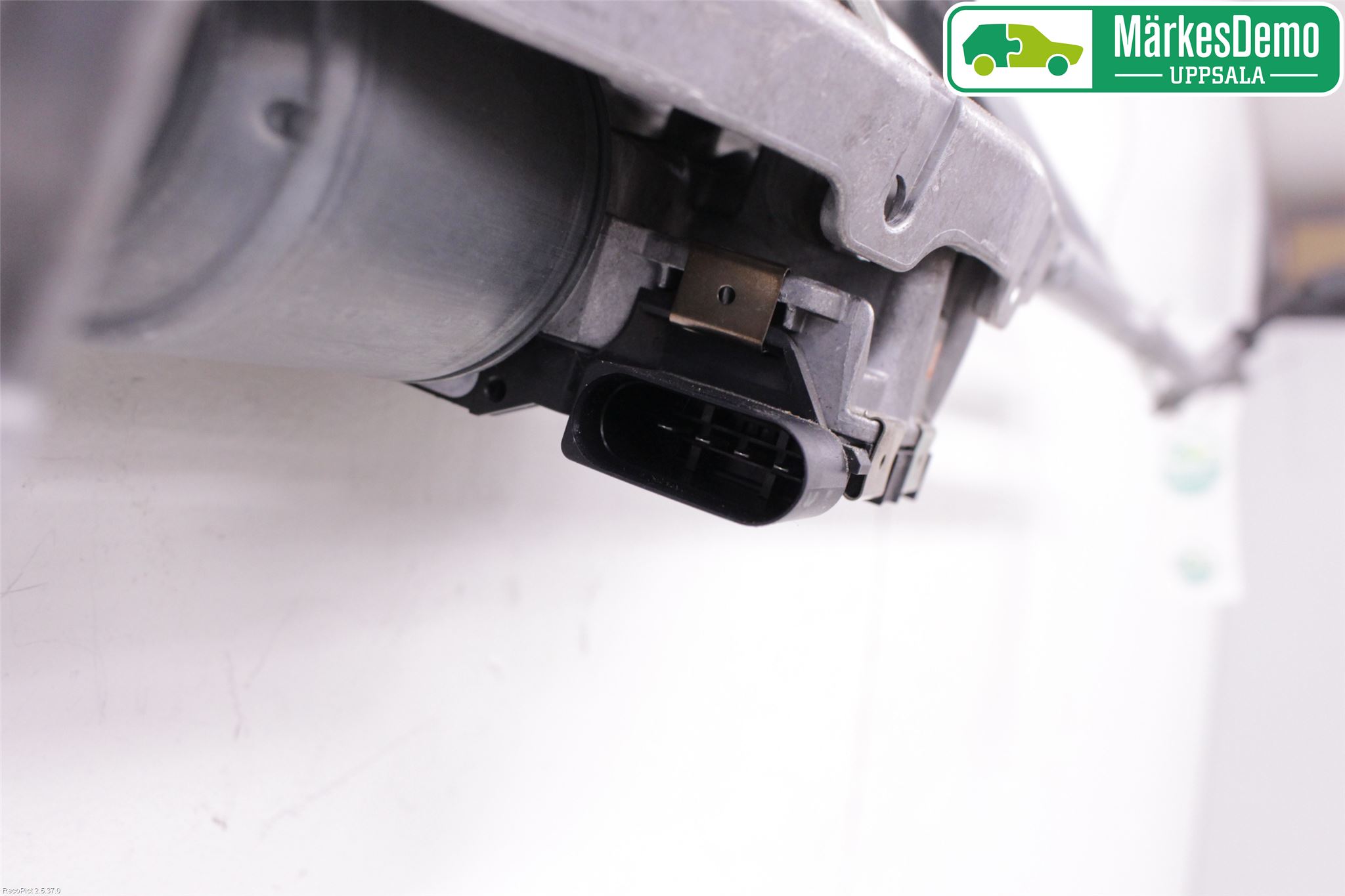 Opel ASTRA K 16-22 Torkarmotor Vindruta