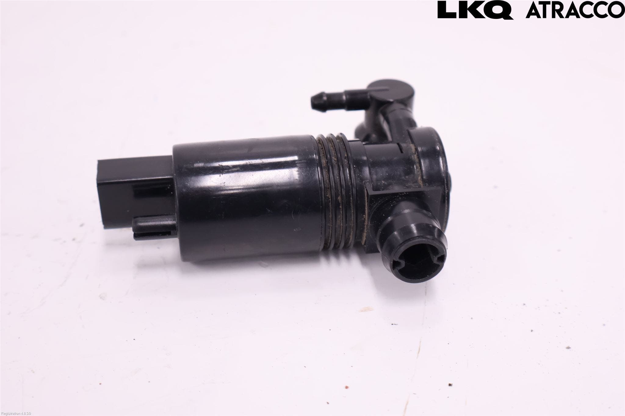 Volvo V90 17->> Spolarpump Vindruta