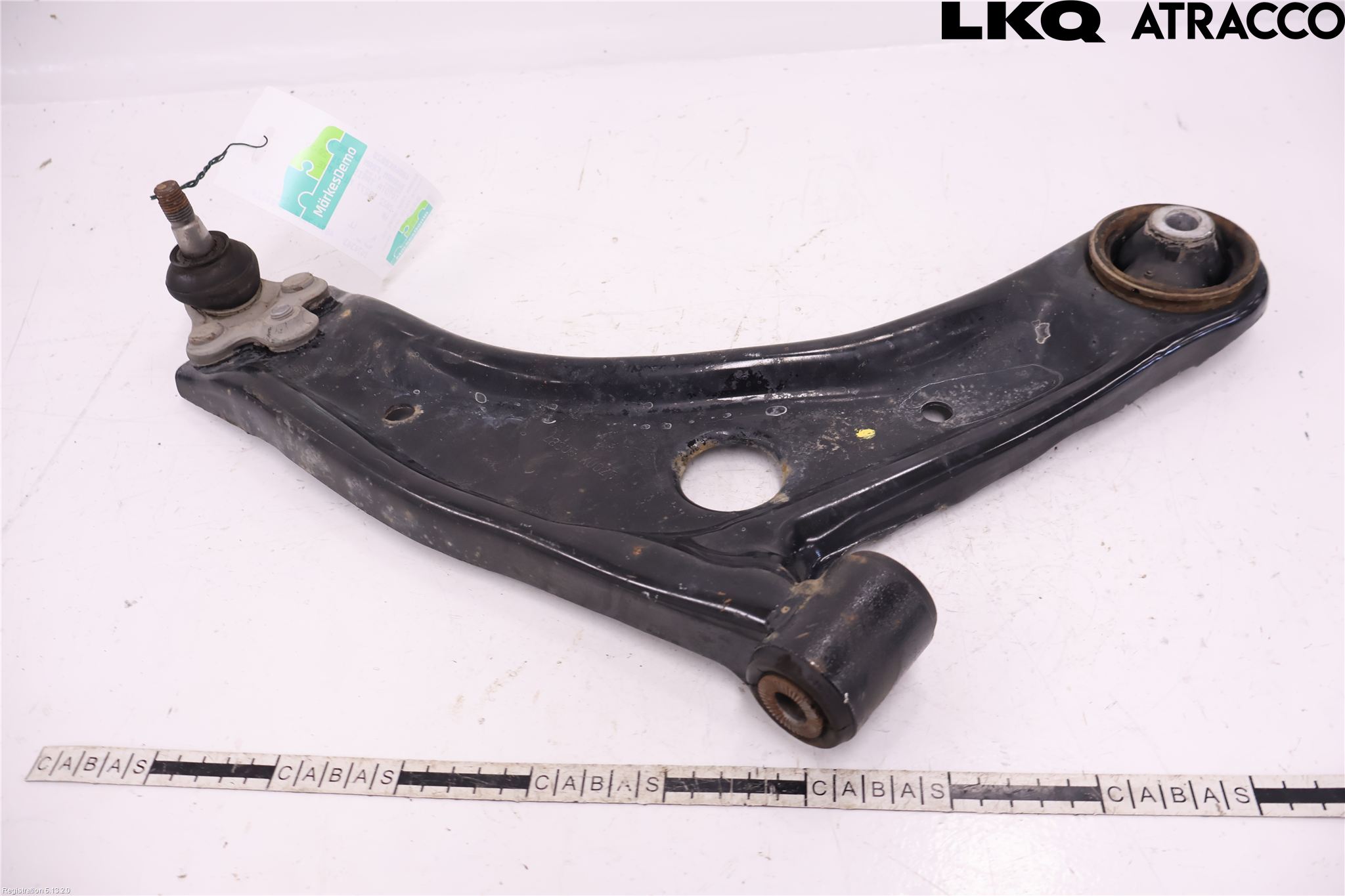 Toyota YARIS XP21 20- Bärarm Fram Undre Hö