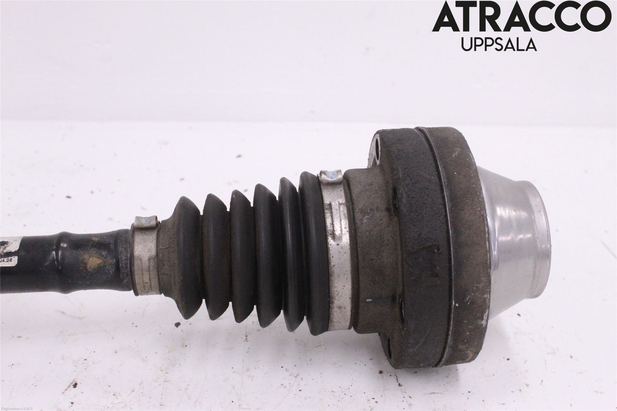 Porsche CAYENNE 03- Drivaxel Fram Höger