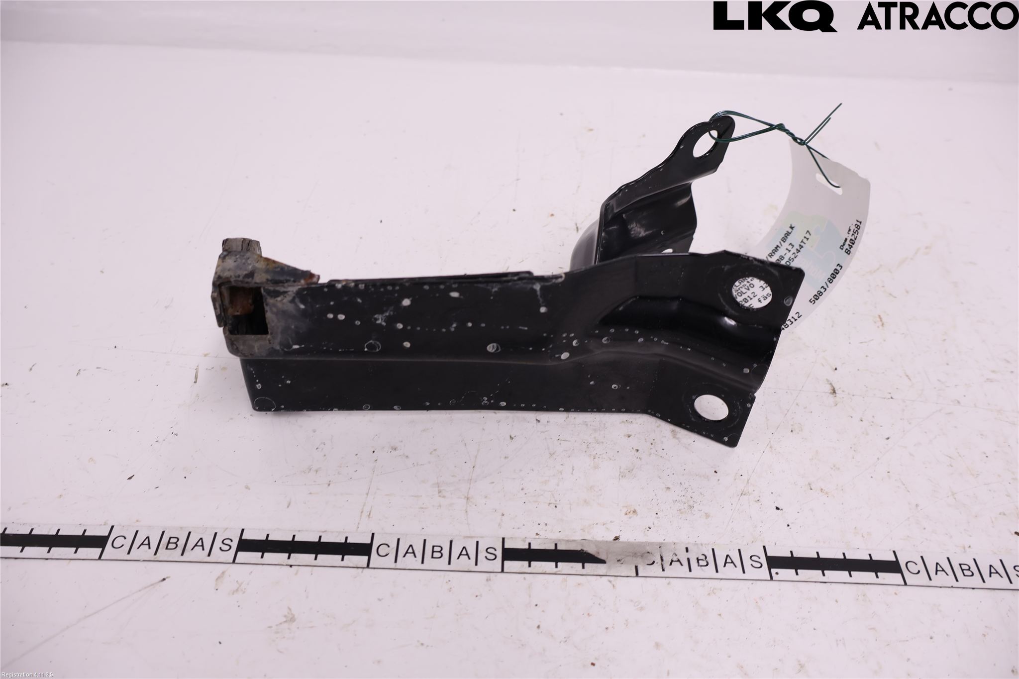 Volvo XC70 08-13 Kylarfäste-Ram-Balk