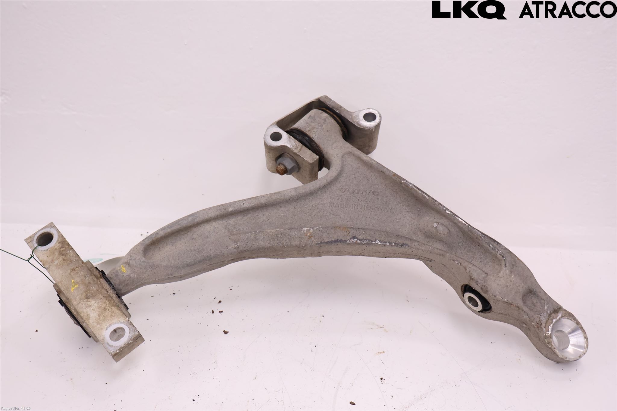 Volvo V90 17->> Bärarm Fram Undre Vä