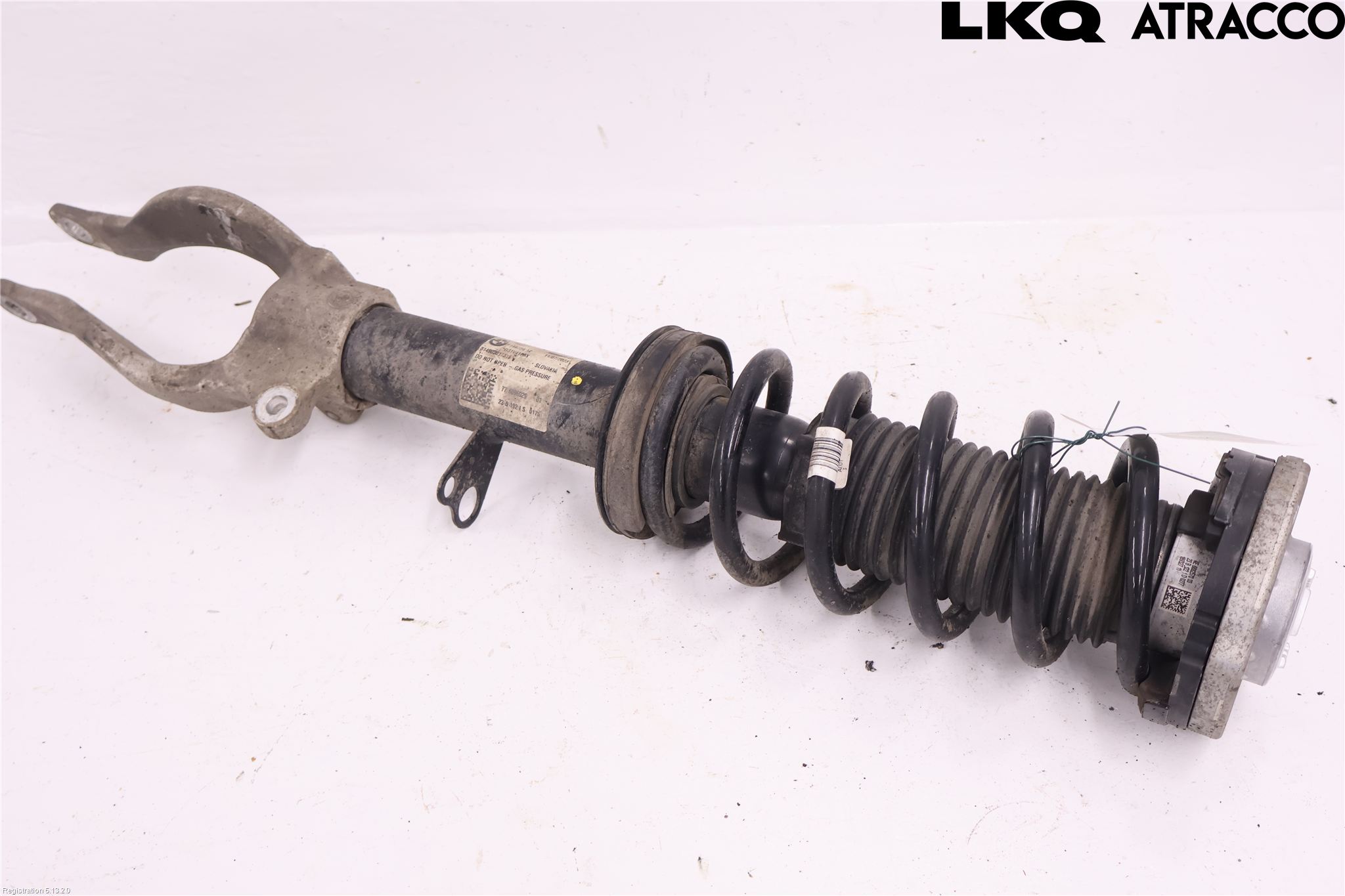 BMW 5 G30/G31/F90 17-23 Fjäderben Fram Vänster