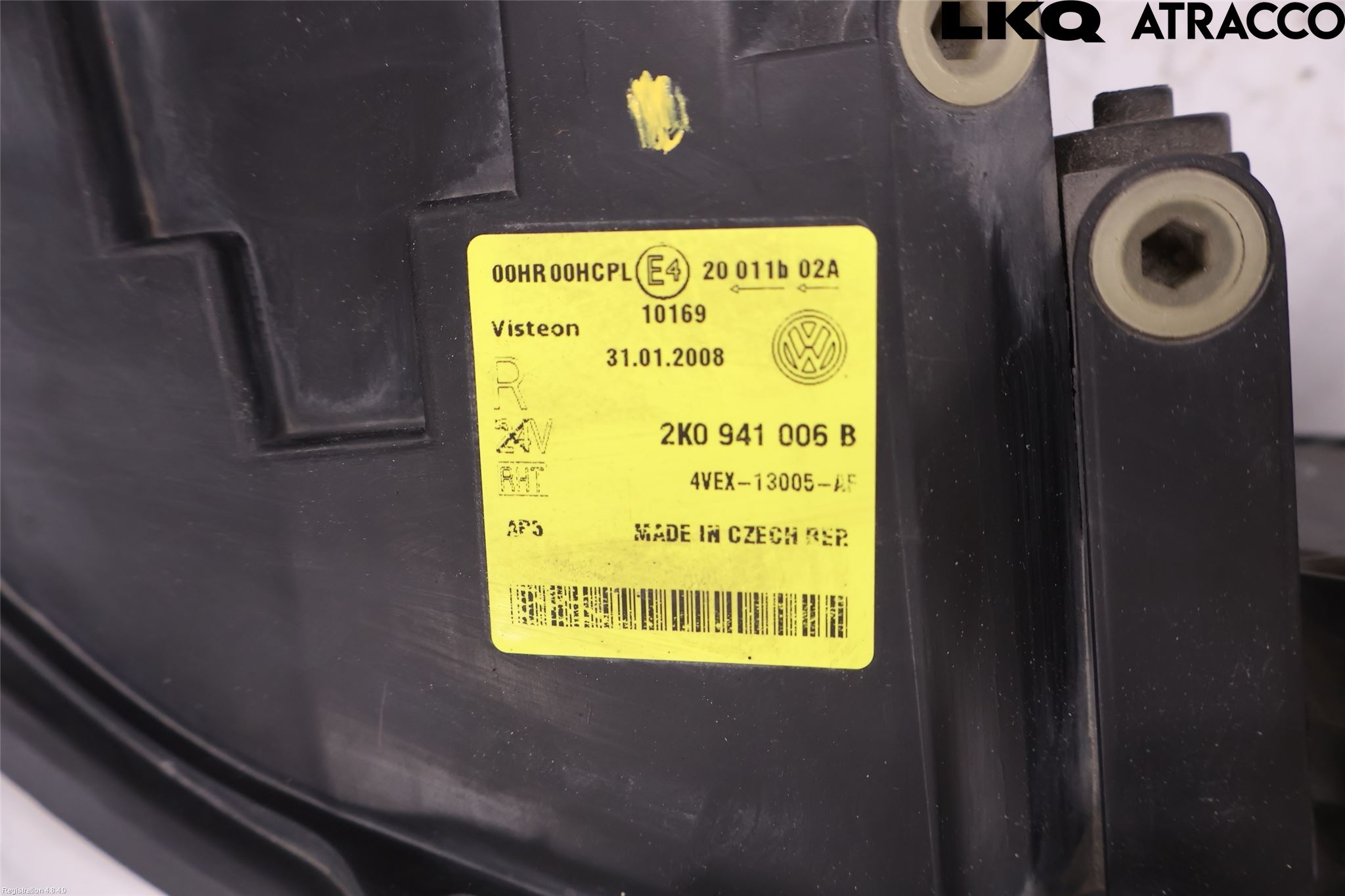 Volkswagen VW CADDY      04-10 Strålkastare Höger