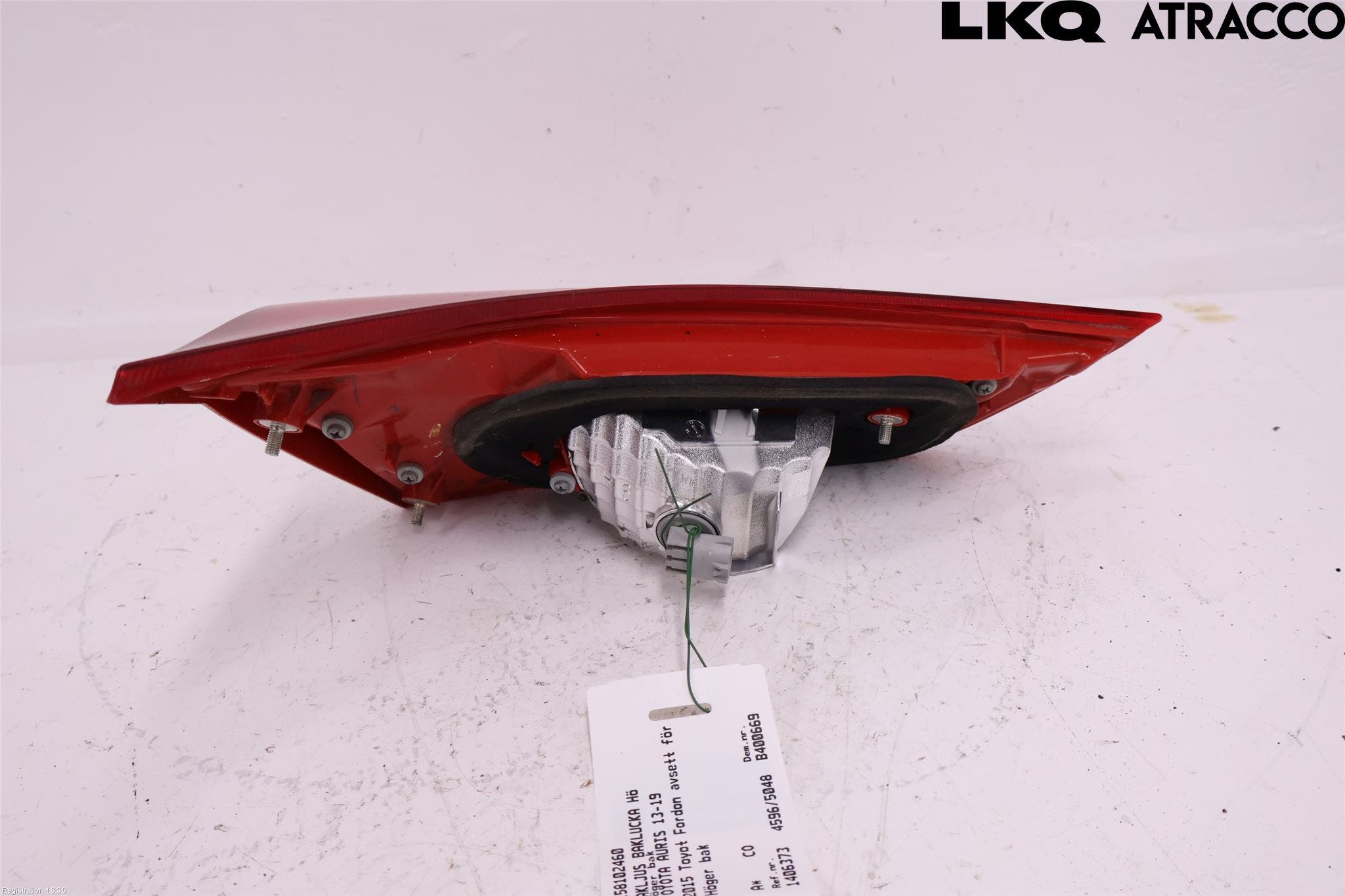 Toyota AURIS 13-19 Bakljus Lucka Hö