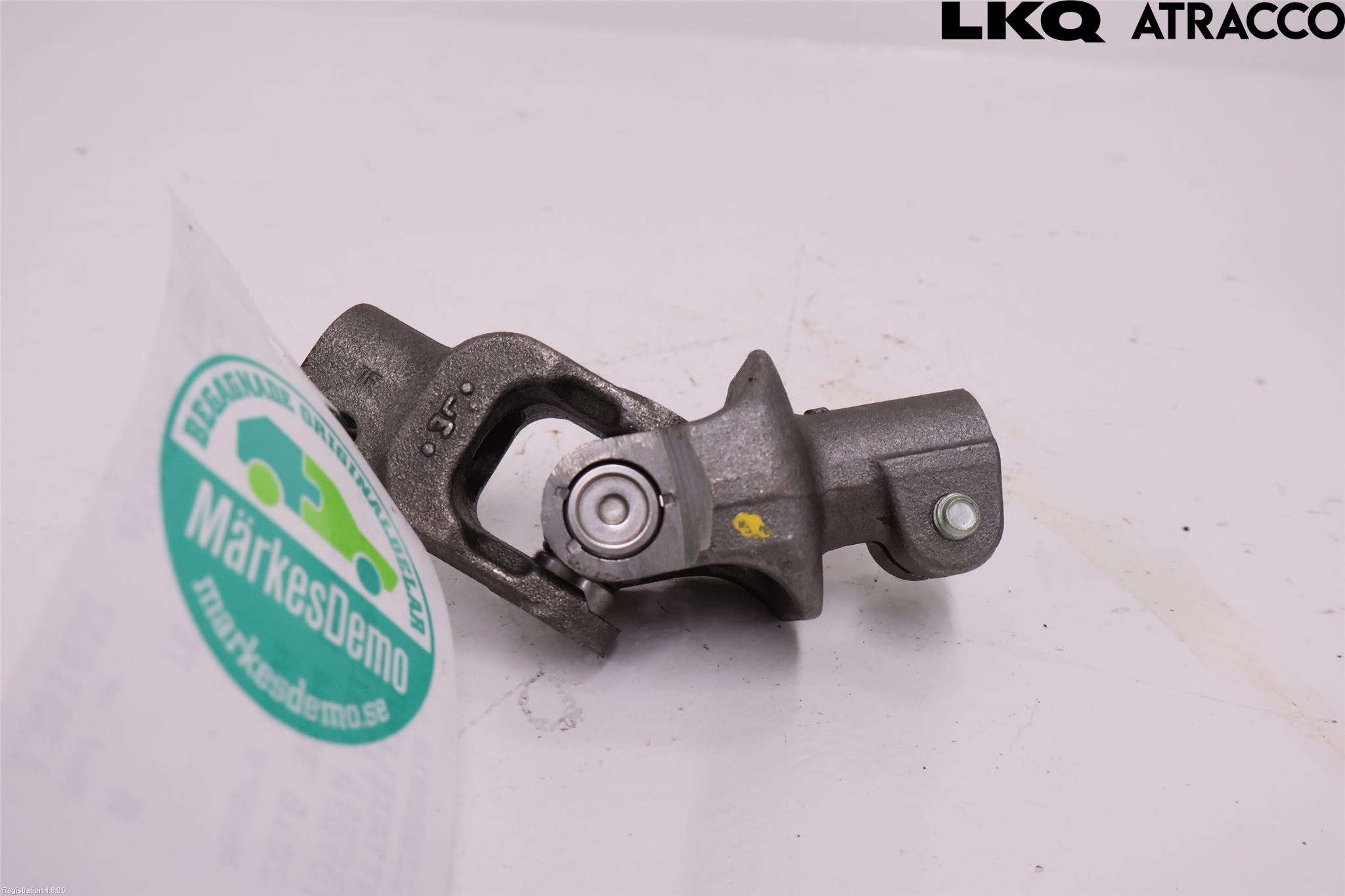 Toyota YARIS XP130 15-20 Rattaxelknut