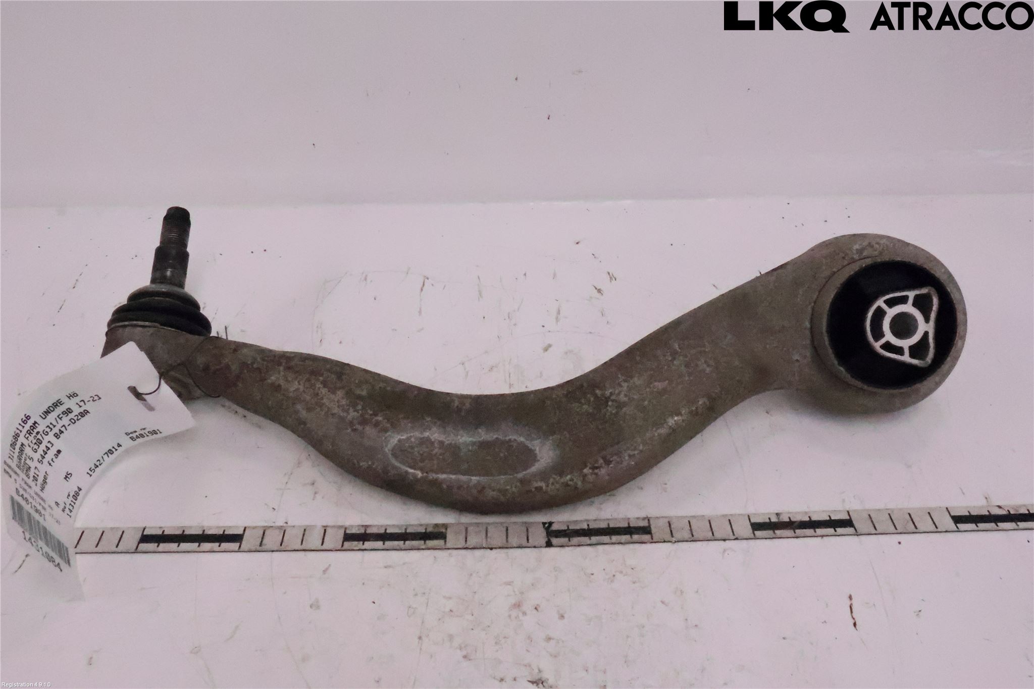 BMW 5 G30/G31/F90 17-23 Bärarm Fram Undre Hö