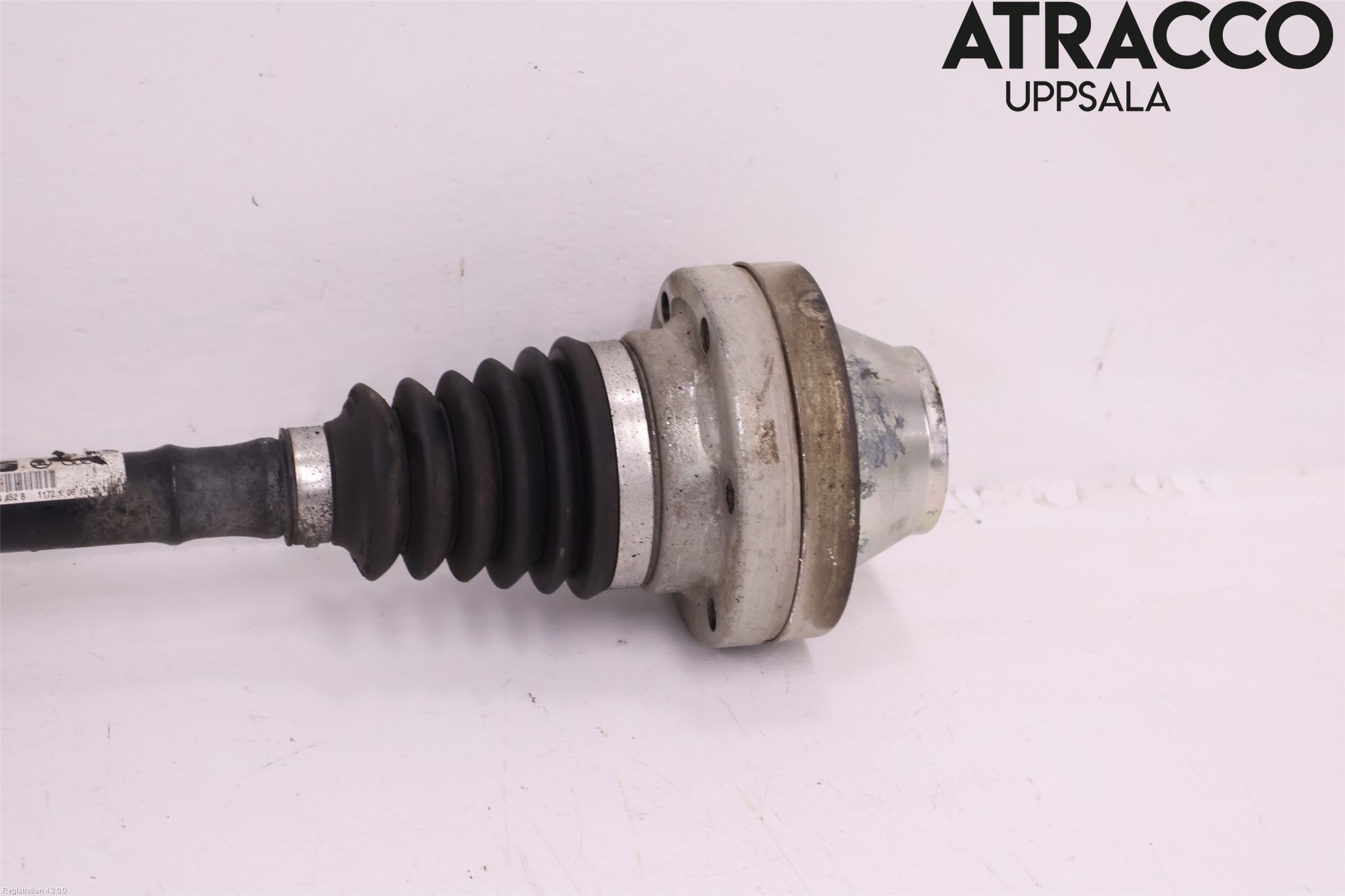 Volkswagen VW AMAROK 2H 10-22 Drivaxel Fram Höger
