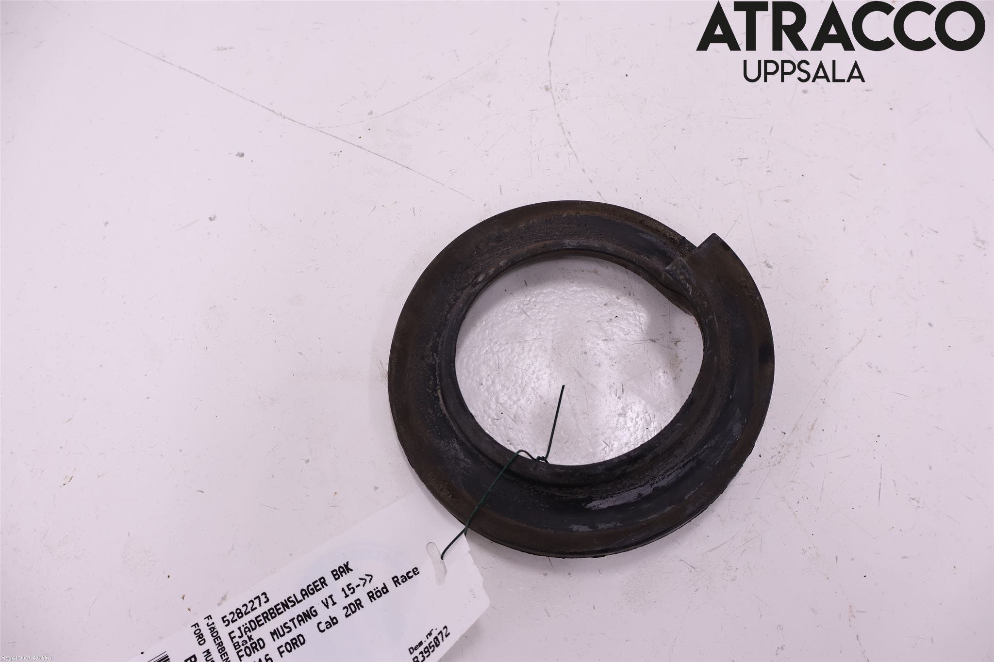 Ford MUSTANG VI 15-22 Fjäderbenslager Bak