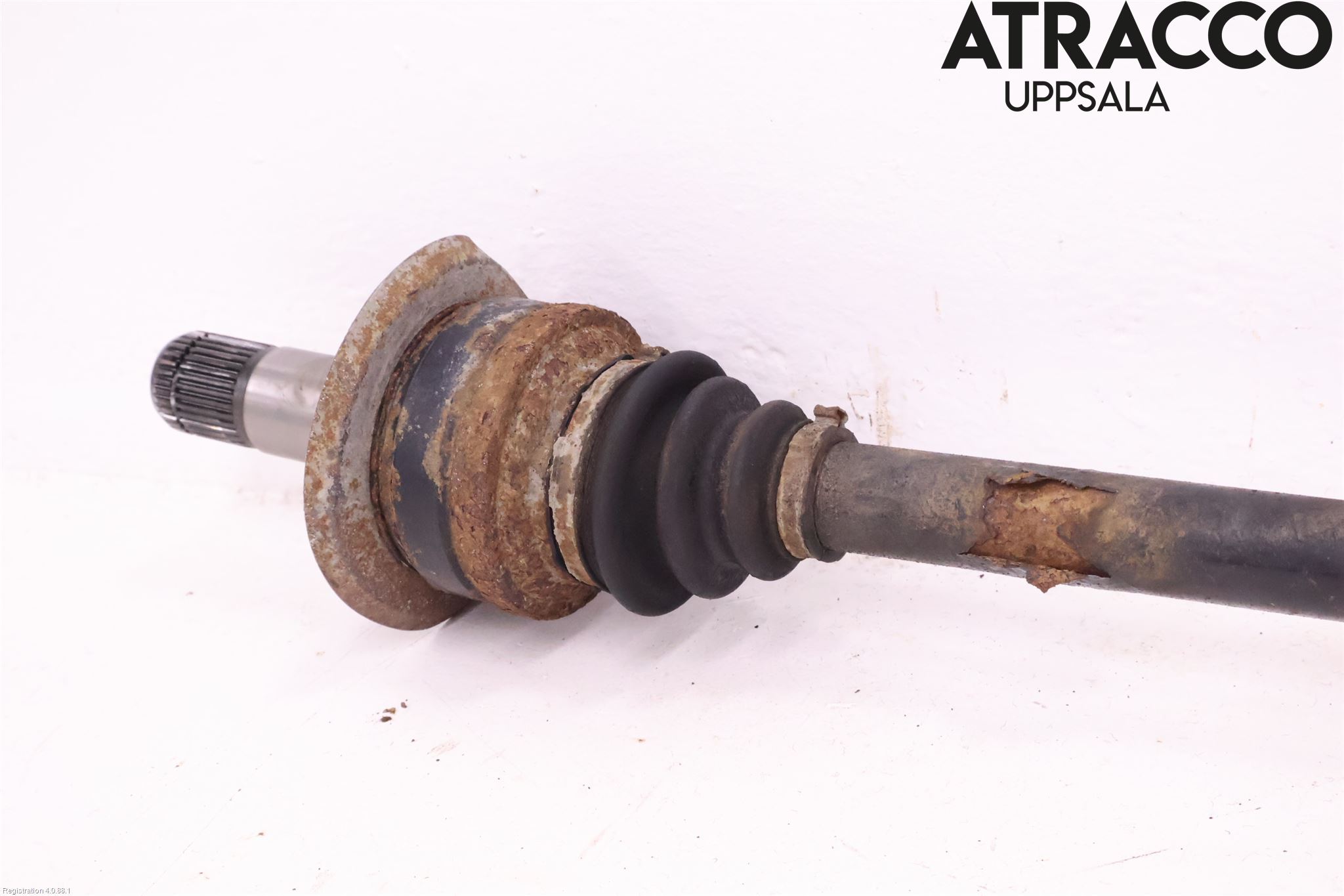 BMW 5 F10/F11/F18 09-17 Drivaxel Bak Höger