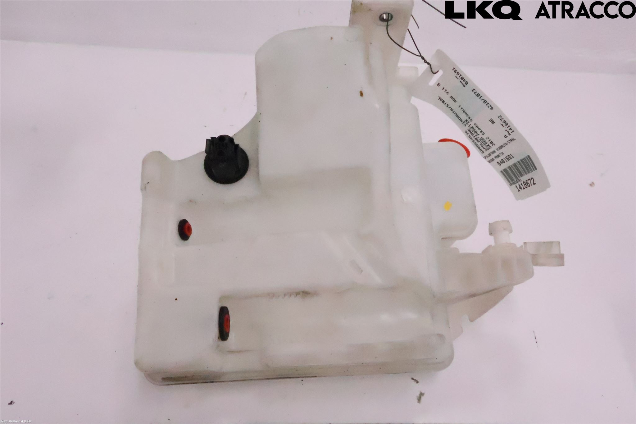 Skoda PRAKTIK Spolartank Vindruta-Strål