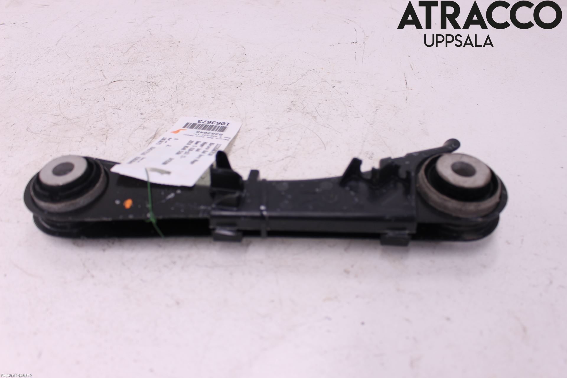 BMW 5 G30/G31/F90 17-23 Bärarm Bak Övre Höger