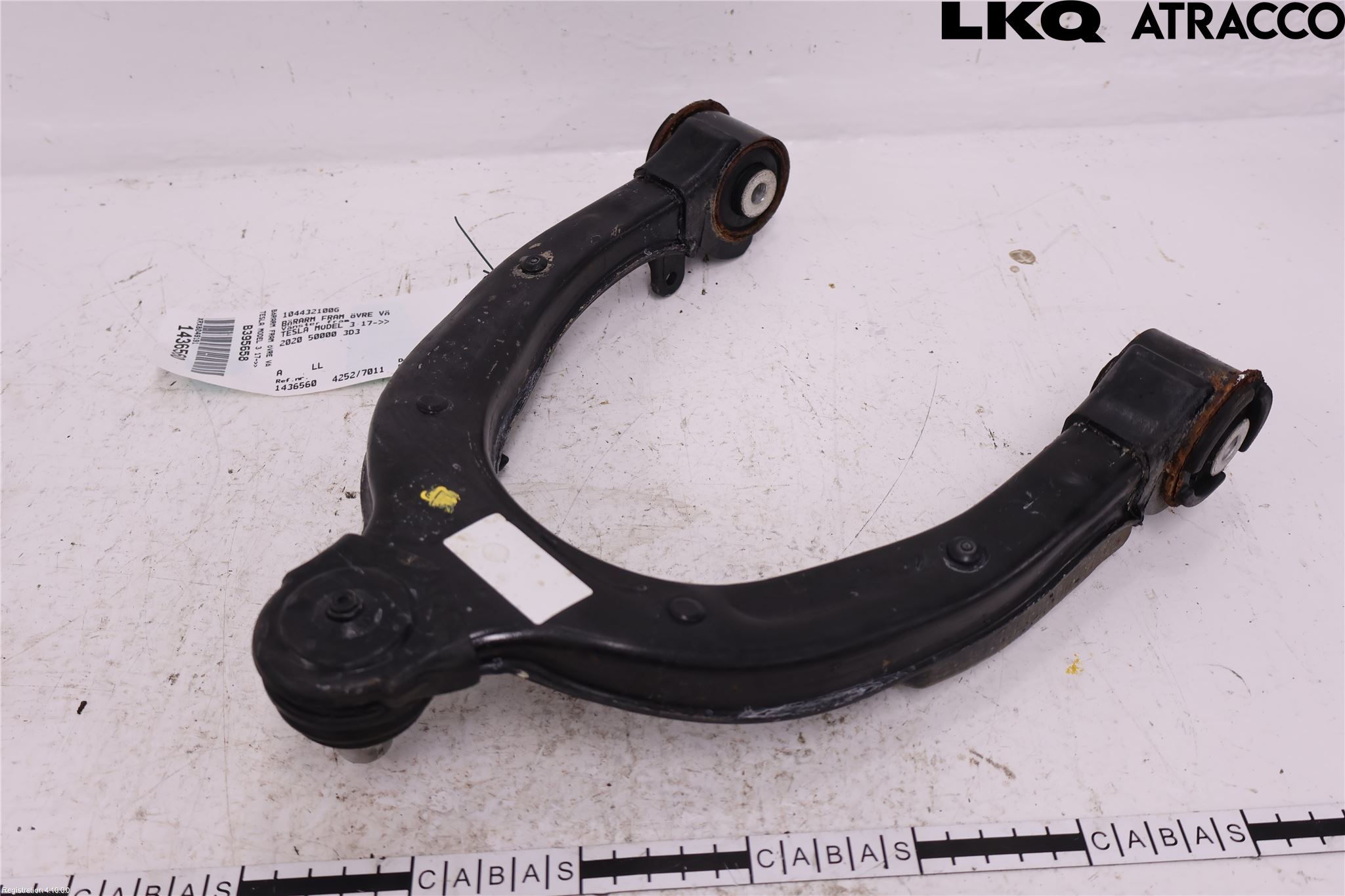 Tesla MODEL 3 17- Bärarm Fram Övre Vä