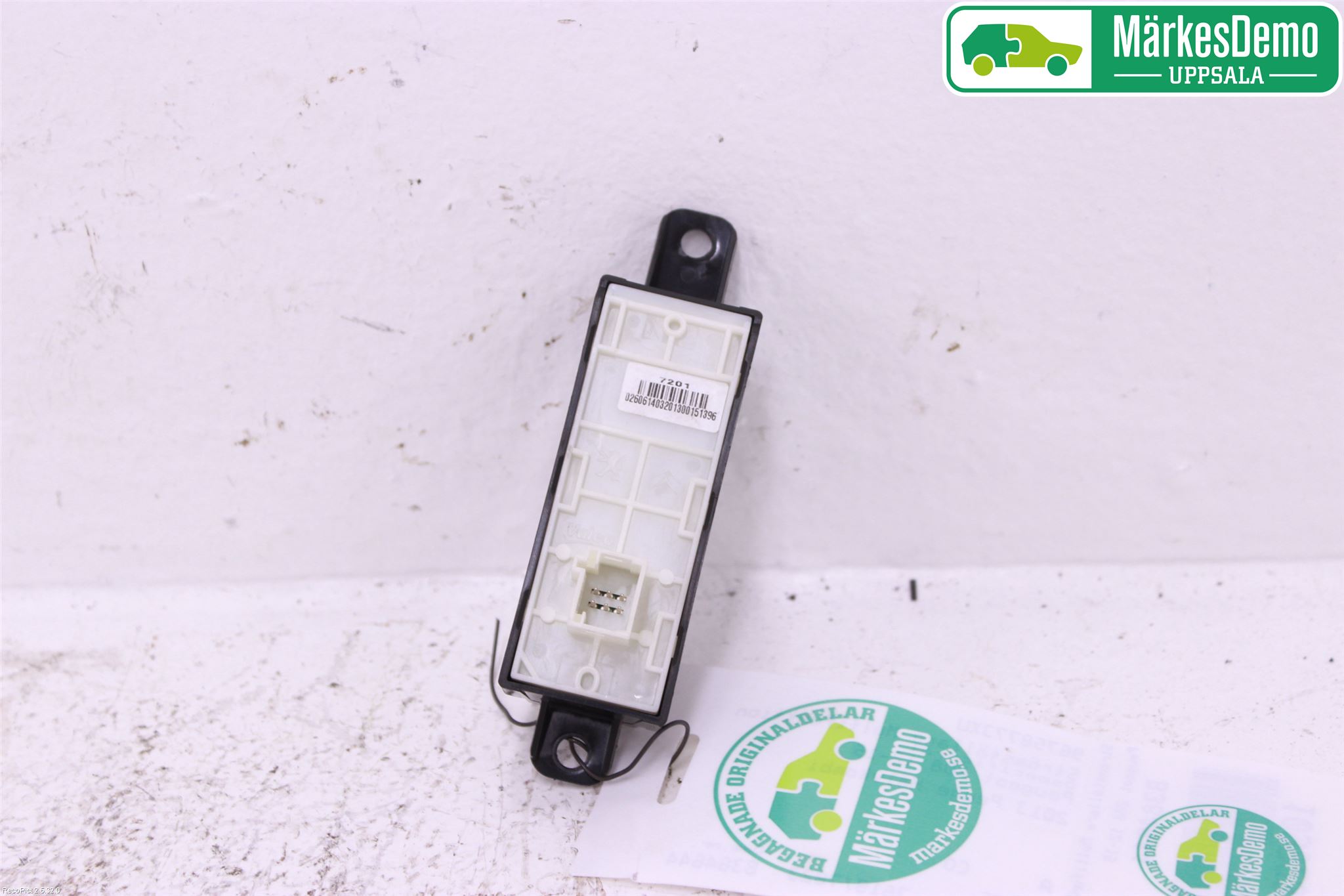 Peugeot 208 12-15 Strömställare Multifunktion