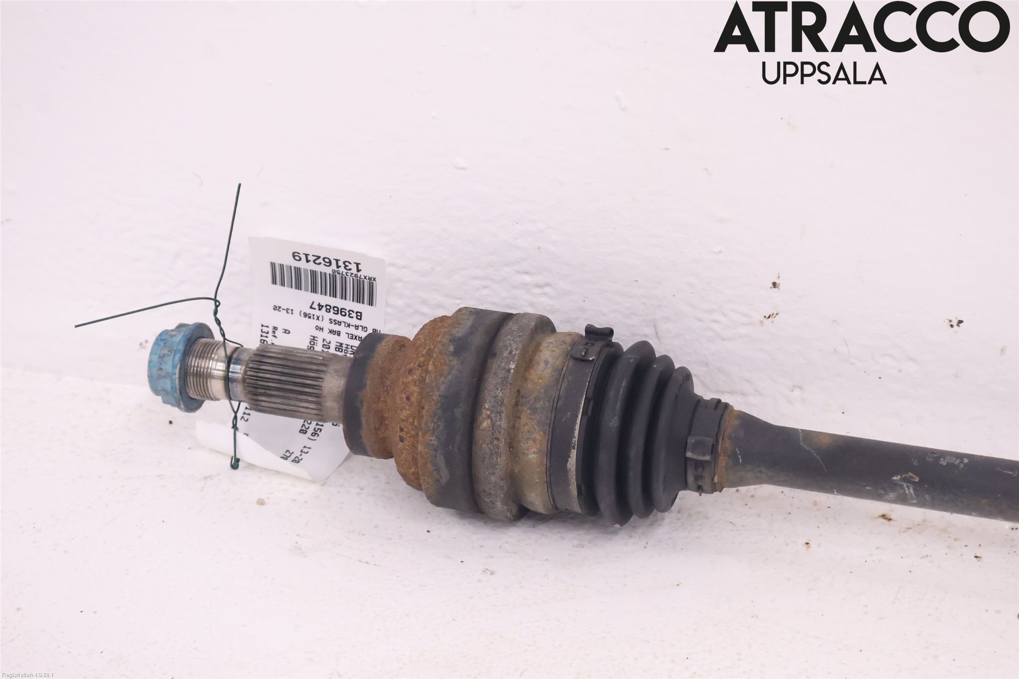 Mercedes-Benz MB GLA-KLASS (X156) 13-20 Drivaxel Bak Höger